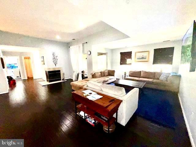 ANNAPOLIS OVERLOOK - Residential