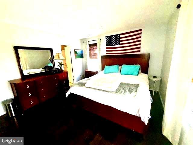 ANNAPOLIS OVERLOOK - Residential