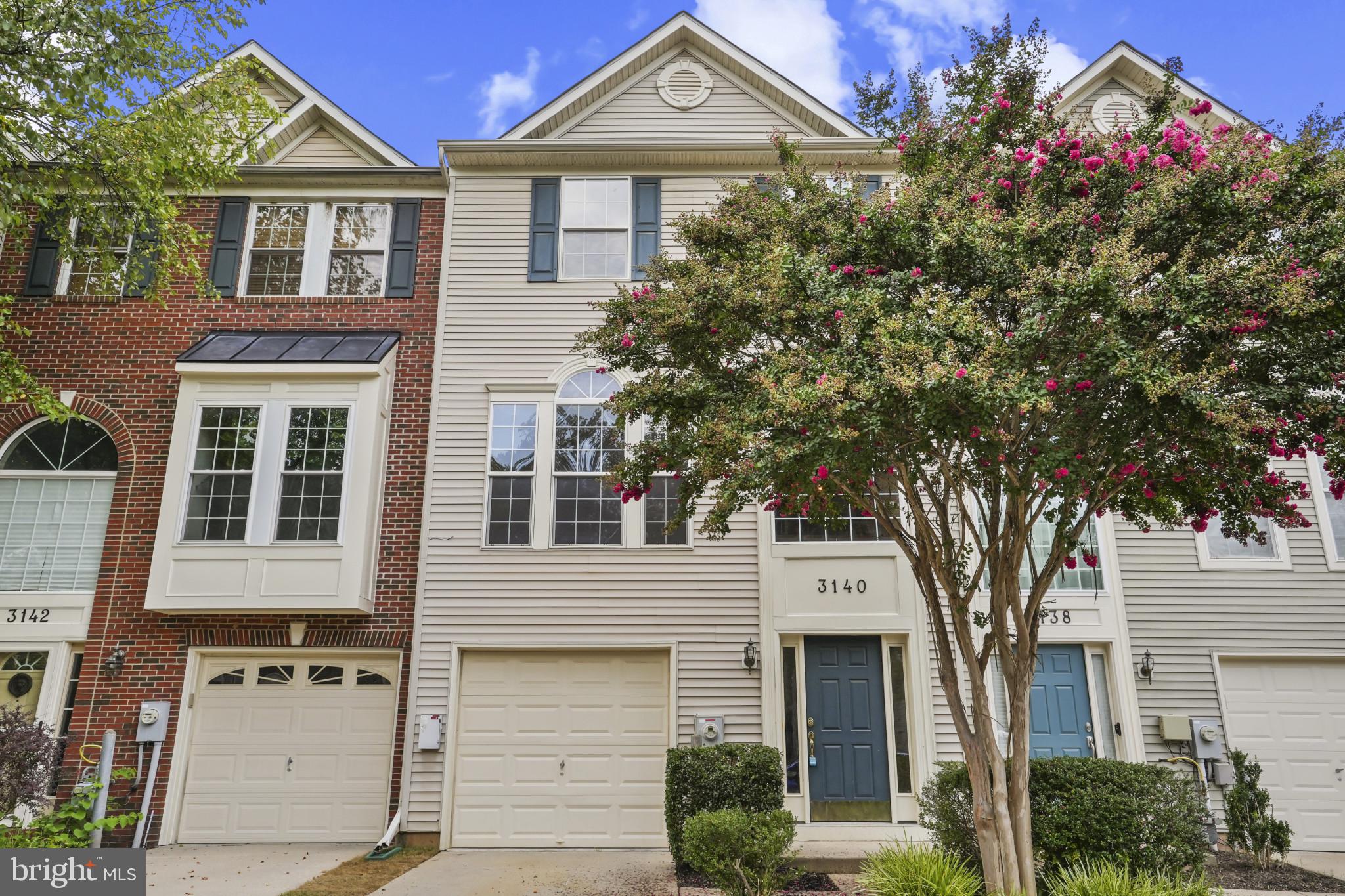 3 Bedroom townhouse located in the highly sought-after Russett neighborhood! This beautiful home is freshly painted, move-in ready, and offers 2200 sq ft of comfortable living space, including solar panels. The main level features a wonderful eat-in kitchen and family room, all in one cohesive space. On the third level, you'll find a huge master bedroom with a master bath, along with two additional bedrooms and a full bath.
The property also boasts a patio and a fenced-in backyard, perfect for outdoor entertaining. Additionally, it includes a one-car garage with a driveway. The neighborhood amenities are fantastic, offering a pool and a community center. This is a must-see property!