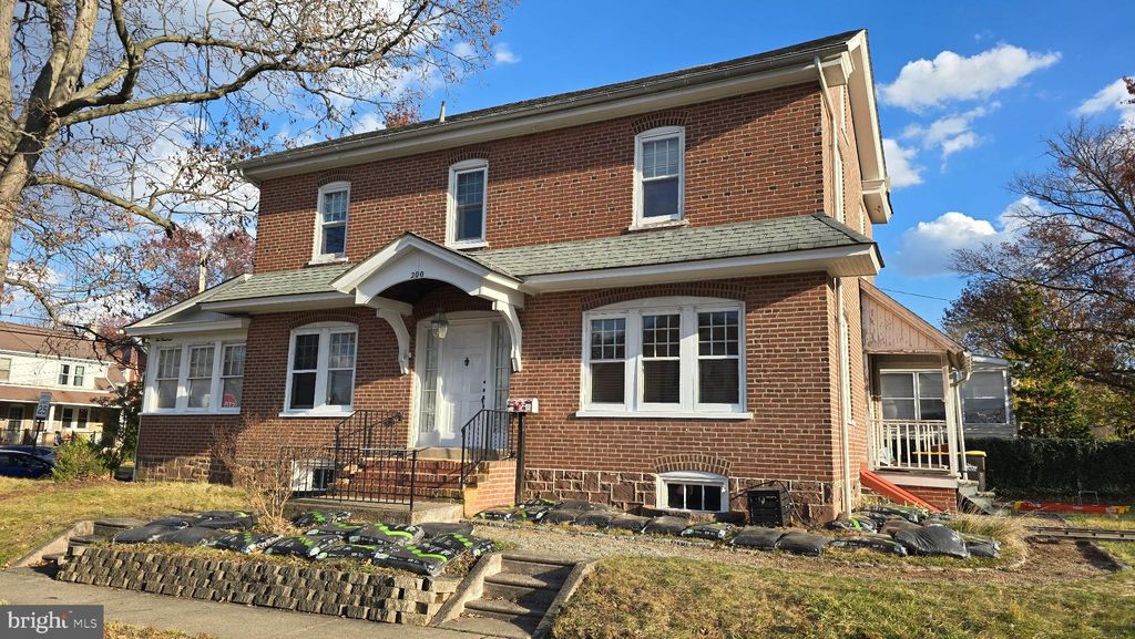 Photo of 200 E 5th Street, LANSDALE, PA 19446 (MLS # PAMC2153874)