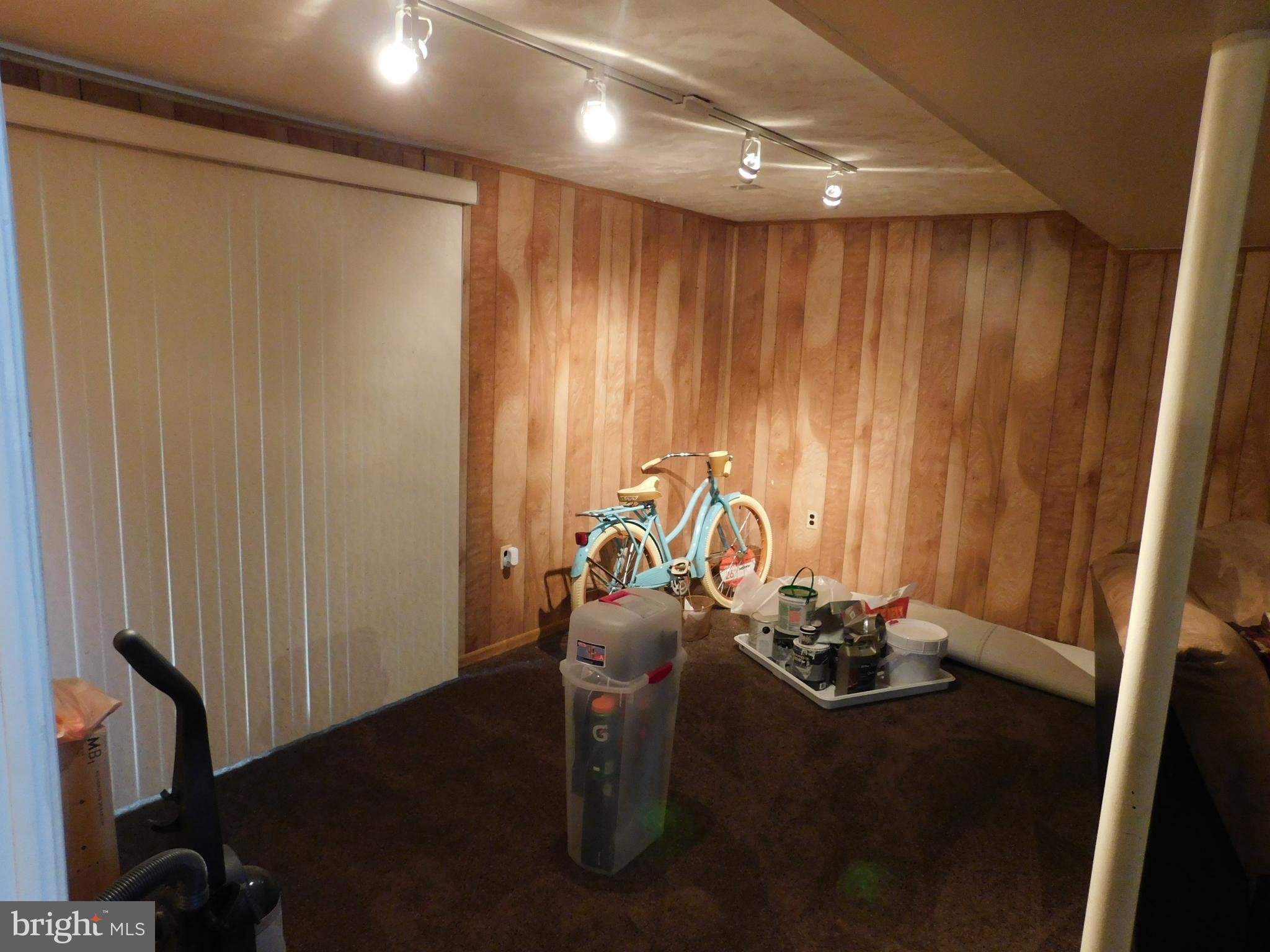 MARLBORO MEADOWS - Residential