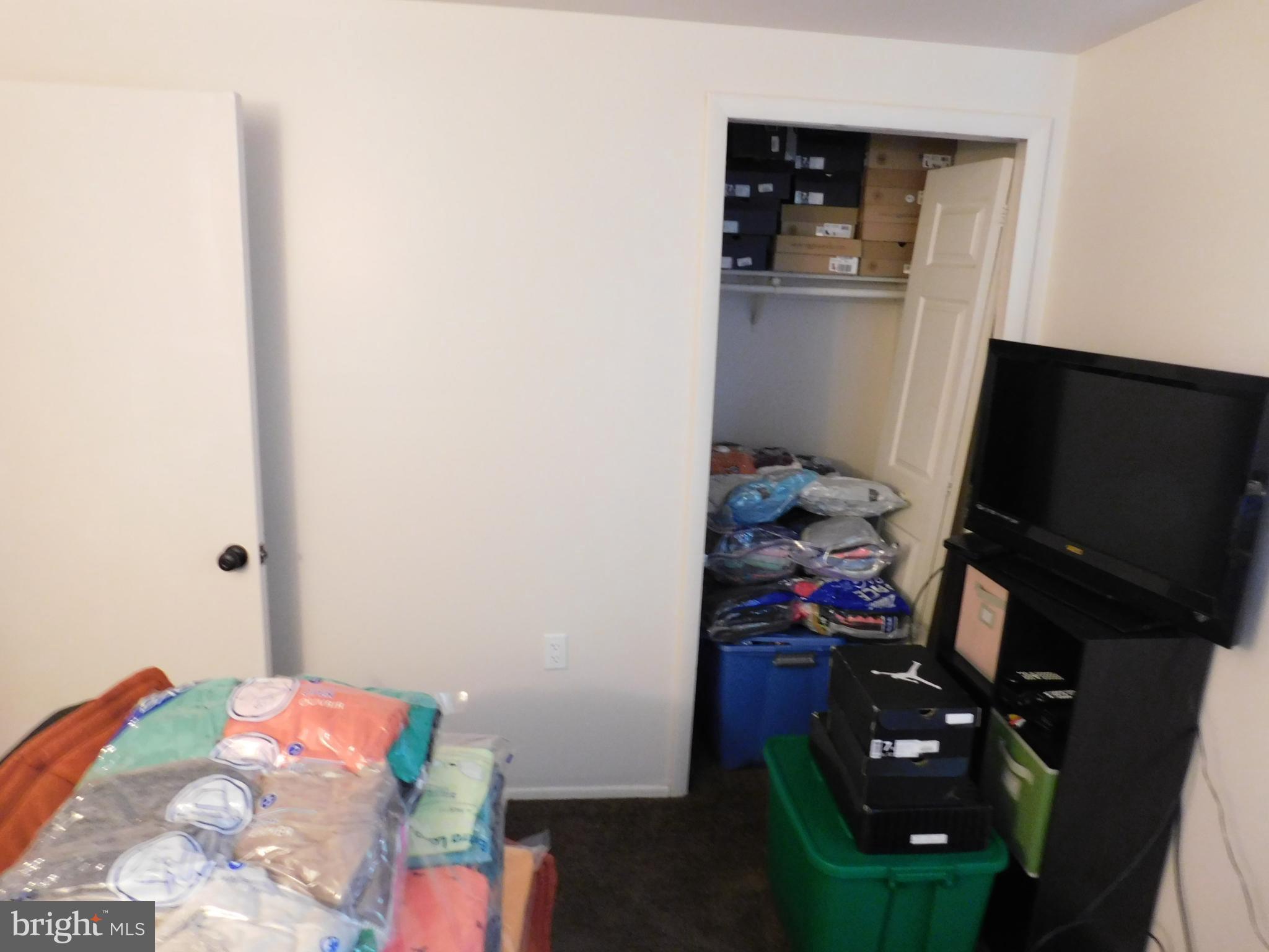 MARLBORO MEADOWS - Residential