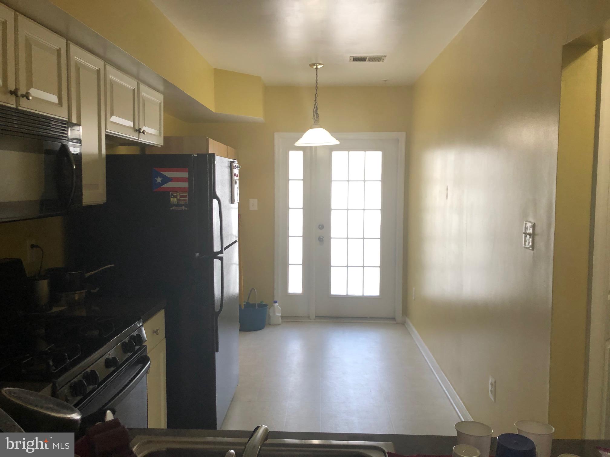 HEARTHSTONE VILLAGE - Residential Lease