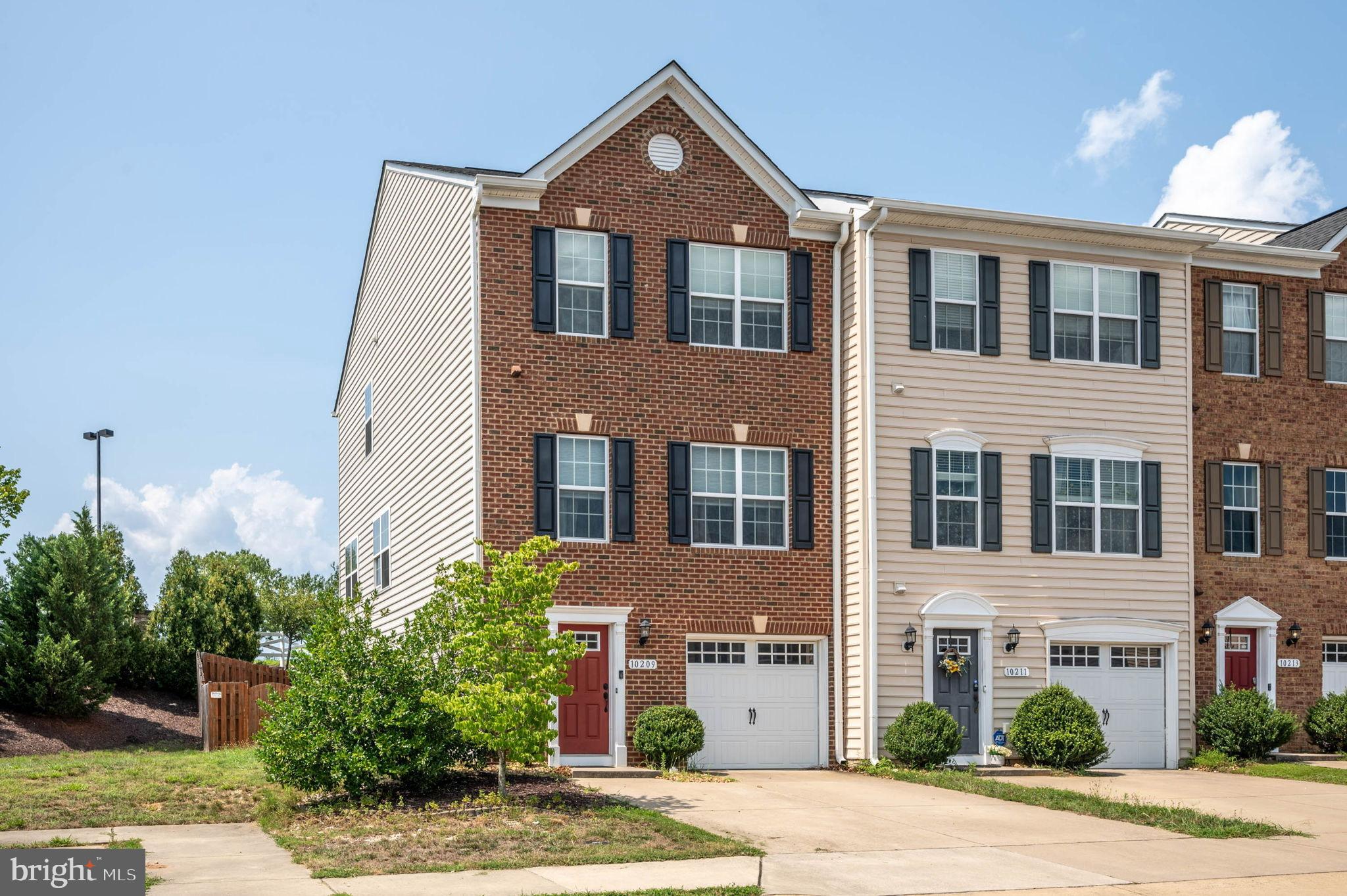 LAKESIDE - Residential