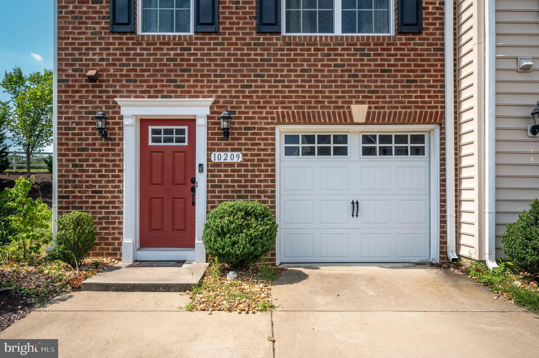 LAKESIDE - Residential