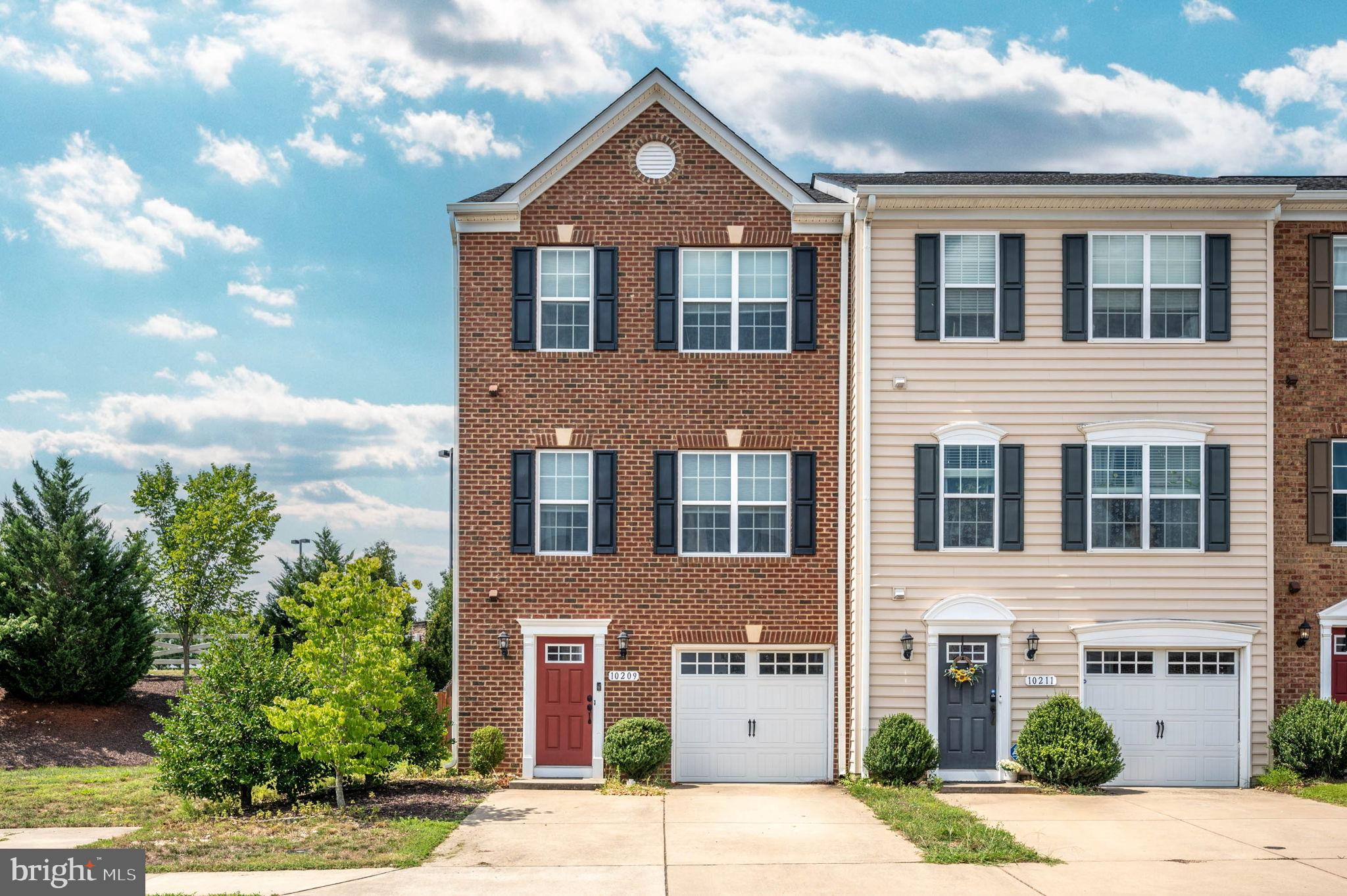 LAKESIDE - Residential