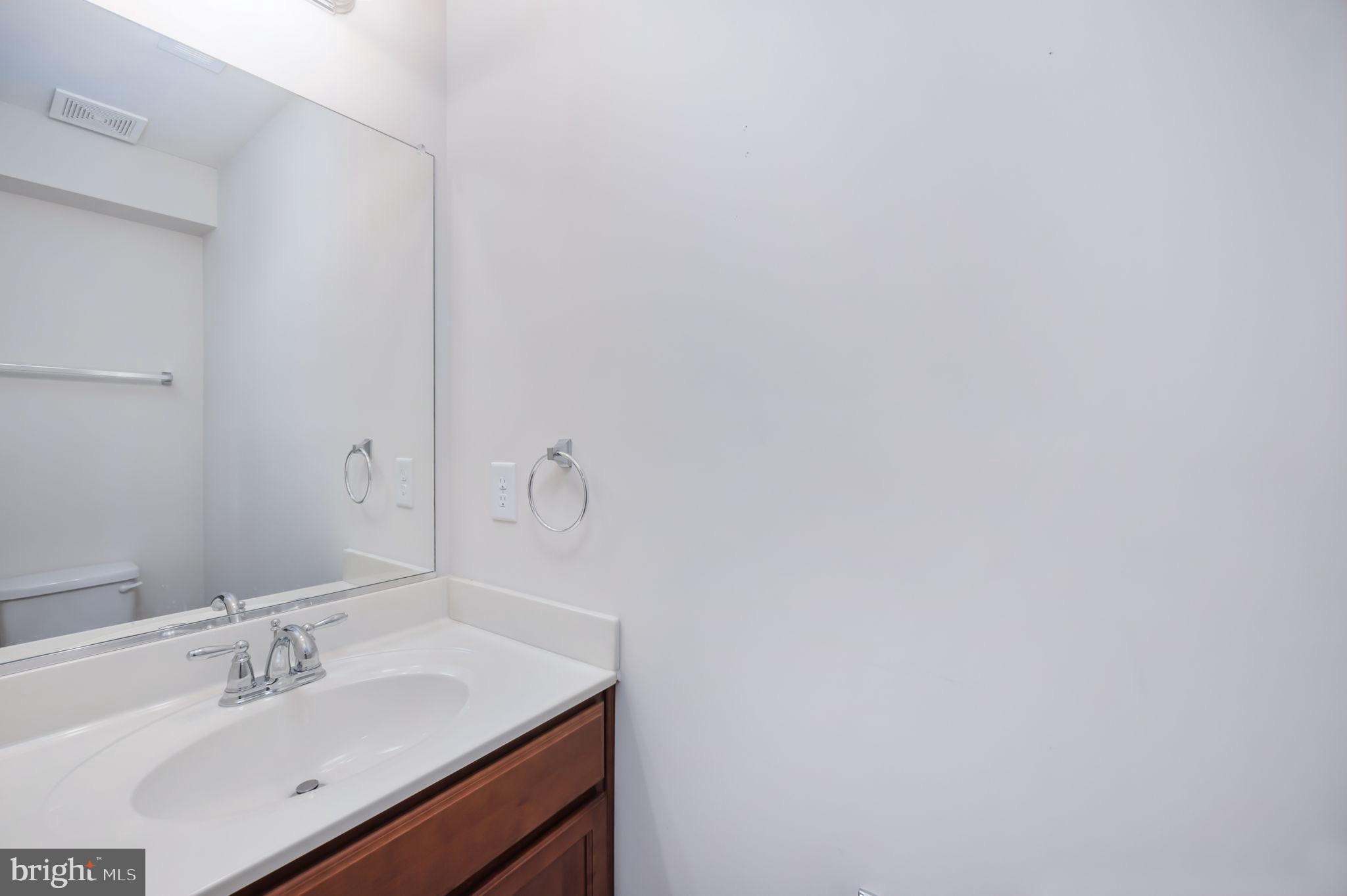 LAKESIDE - Residential