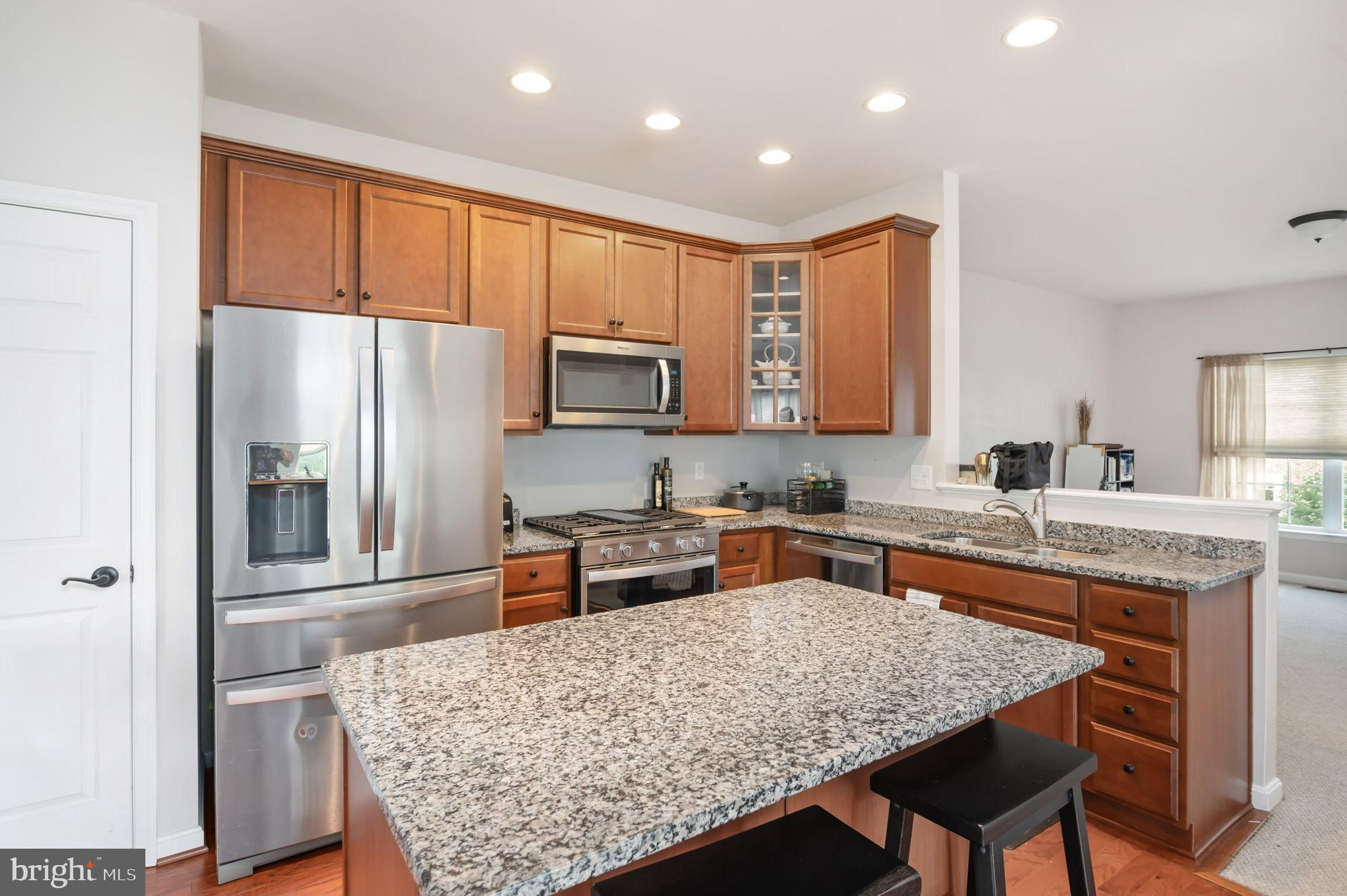 LAKESIDE - Residential