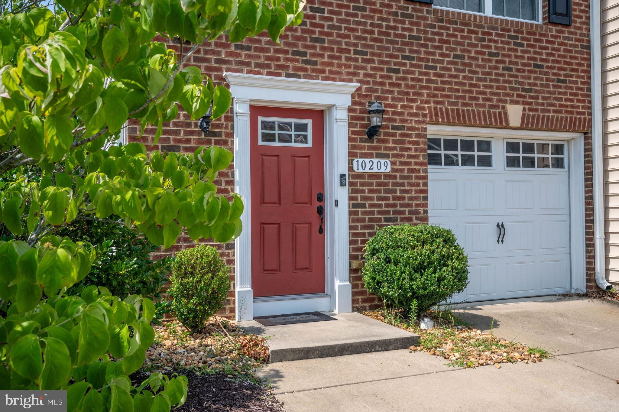 LAKESIDE - Residential