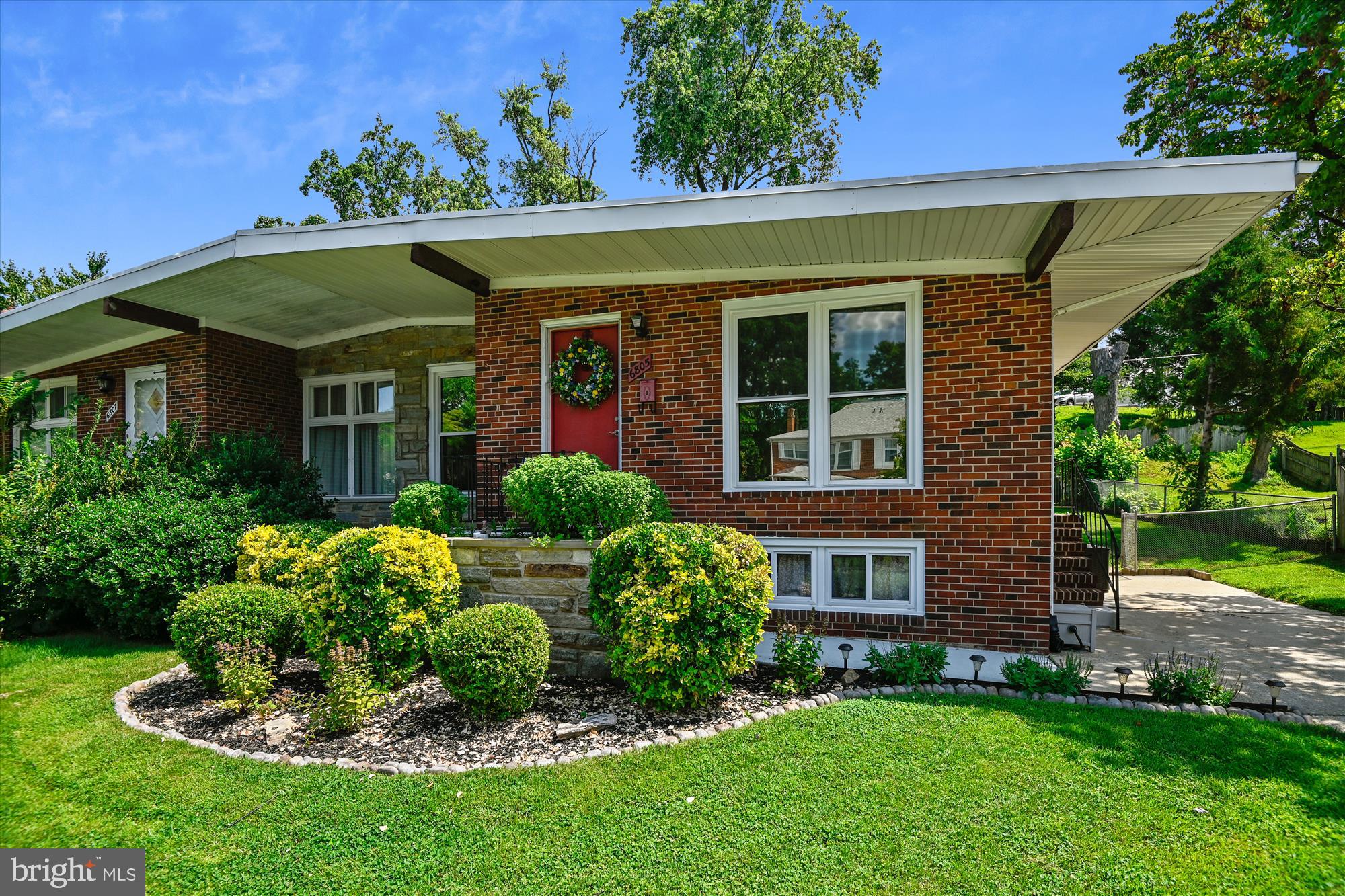 GLENMONT - Residential