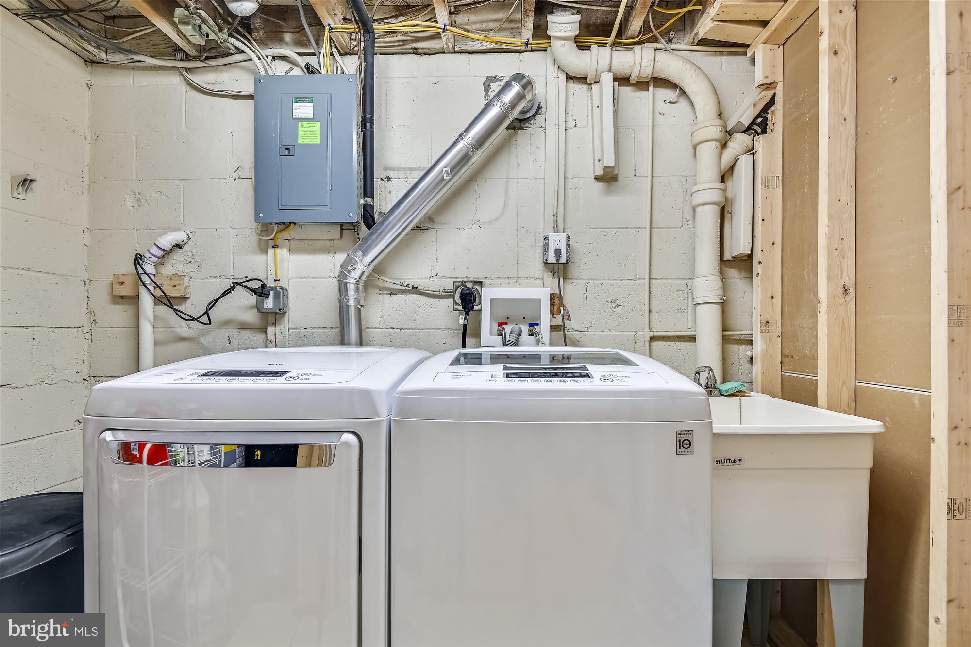 GLENMONT - Residential