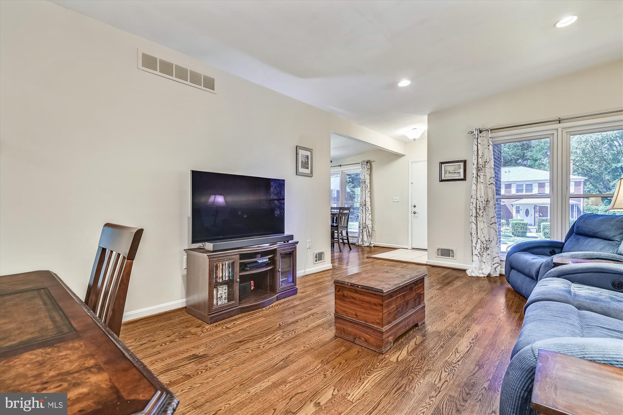 GLENMONT - Residential