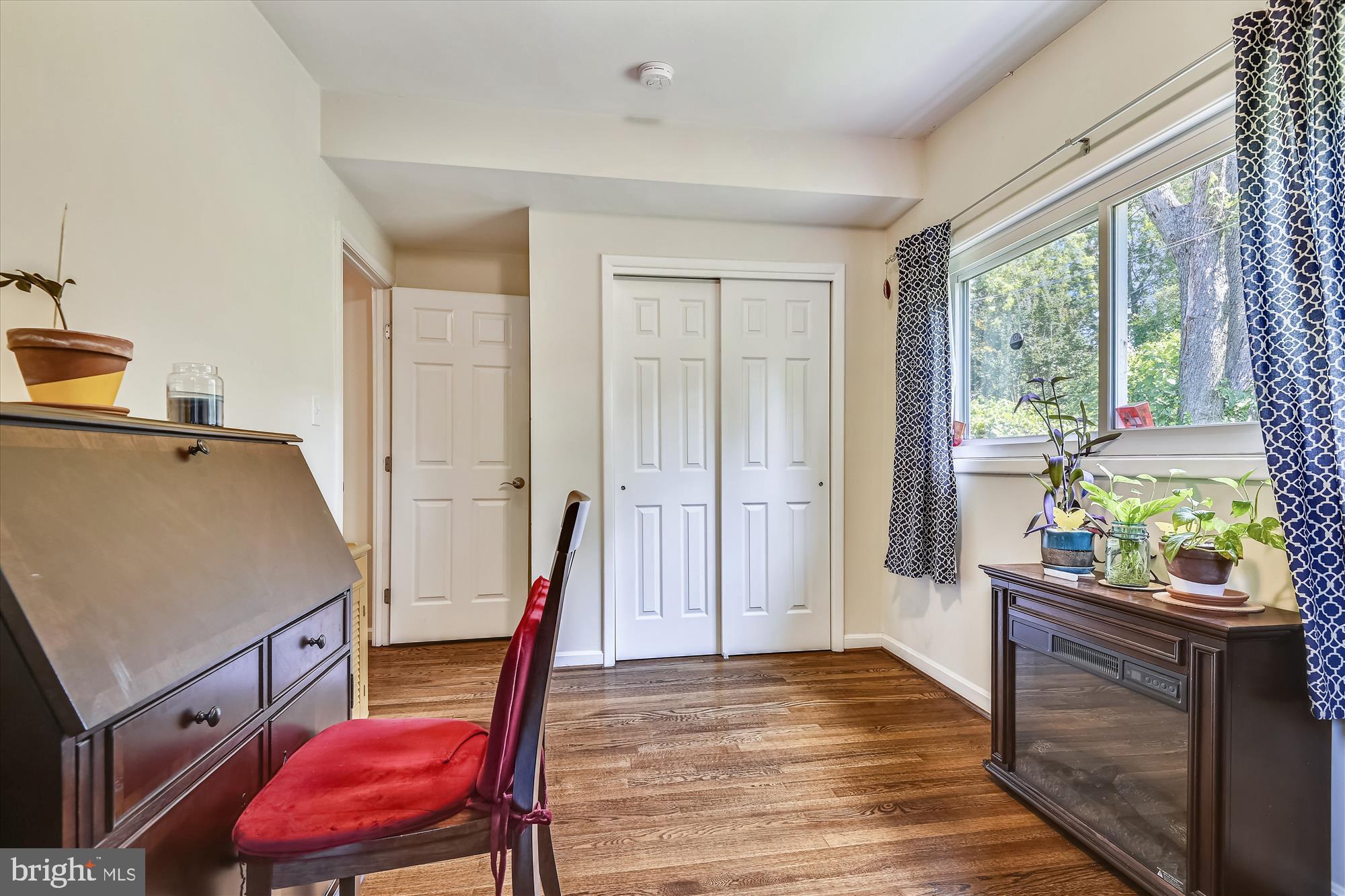 GLENMONT - Residential