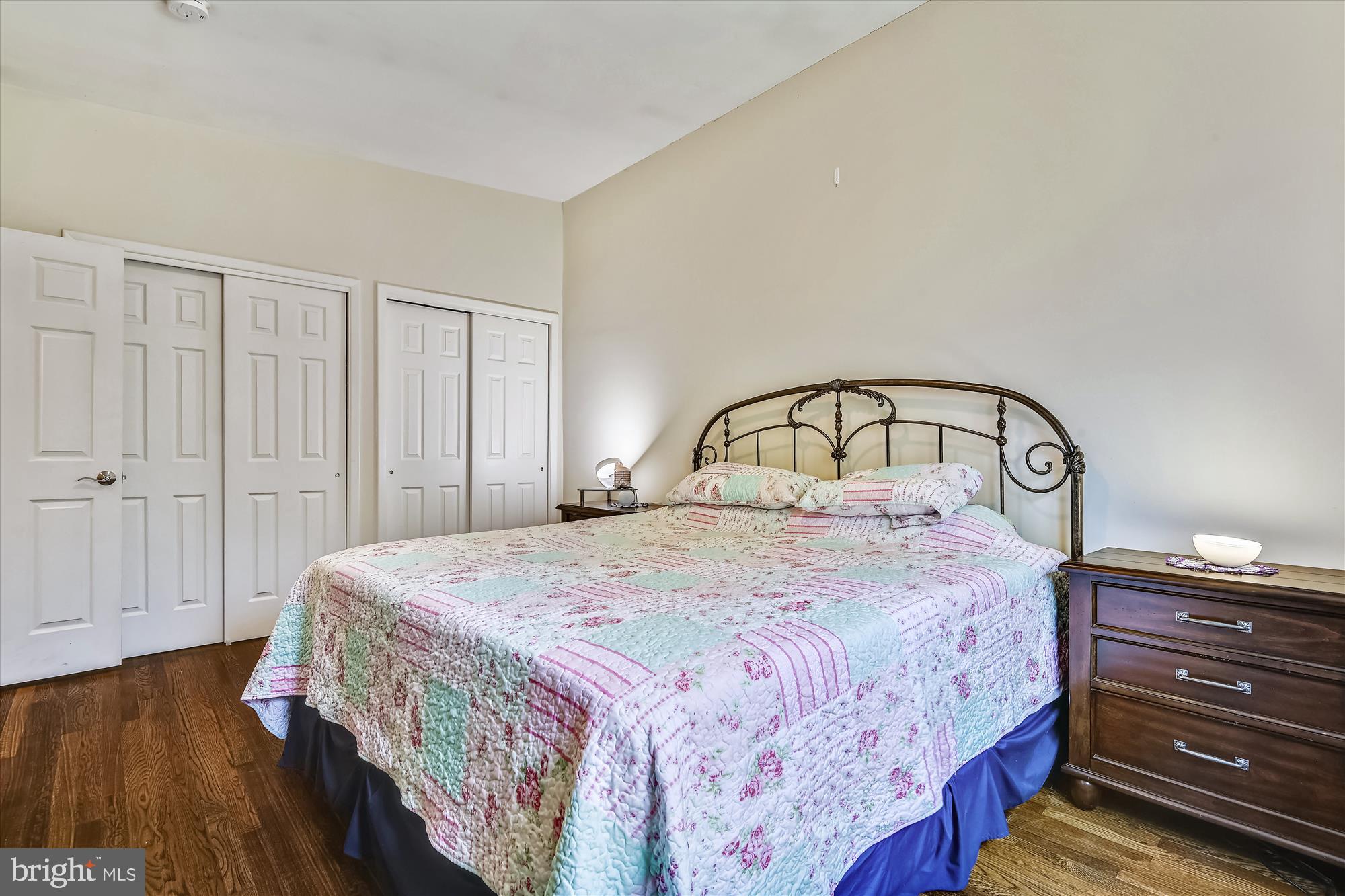 GLENMONT - Residential