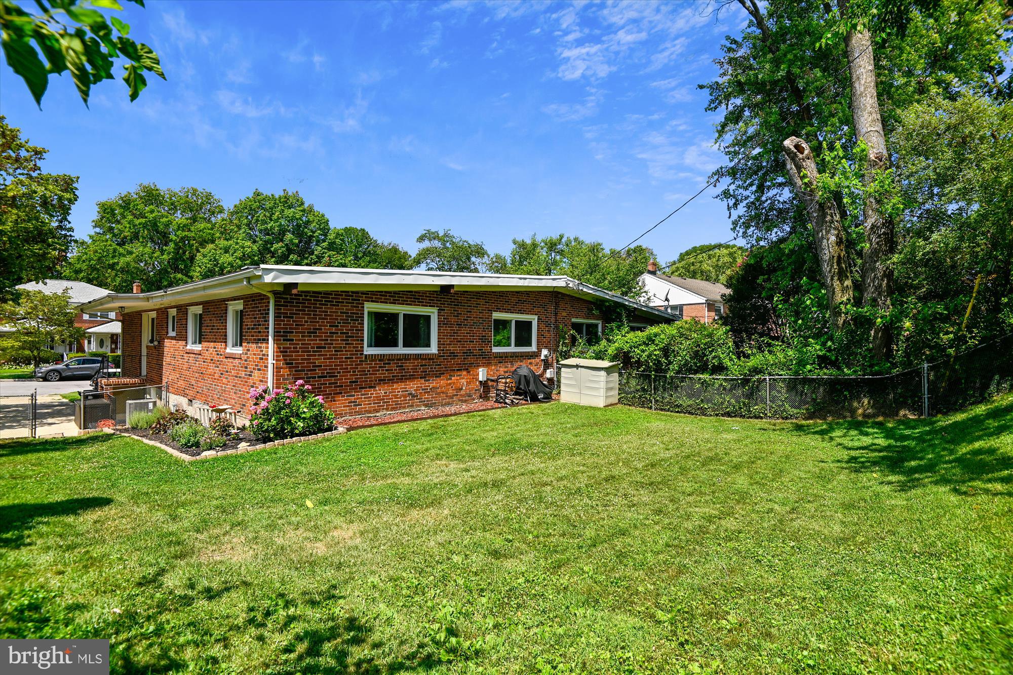 GLENMONT - Residential