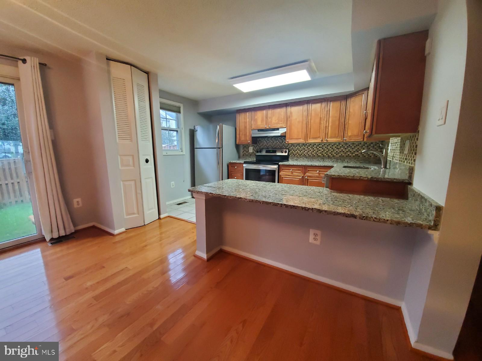 PARK OVERLOOK - Residential Lease