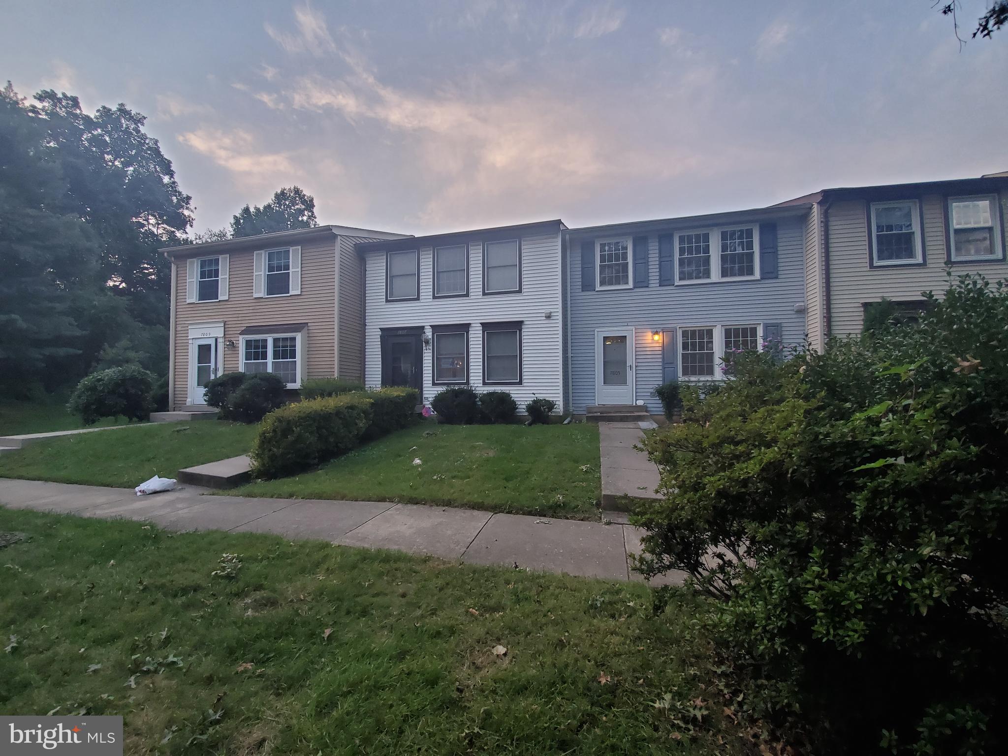 PARK OVERLOOK - Residential Lease