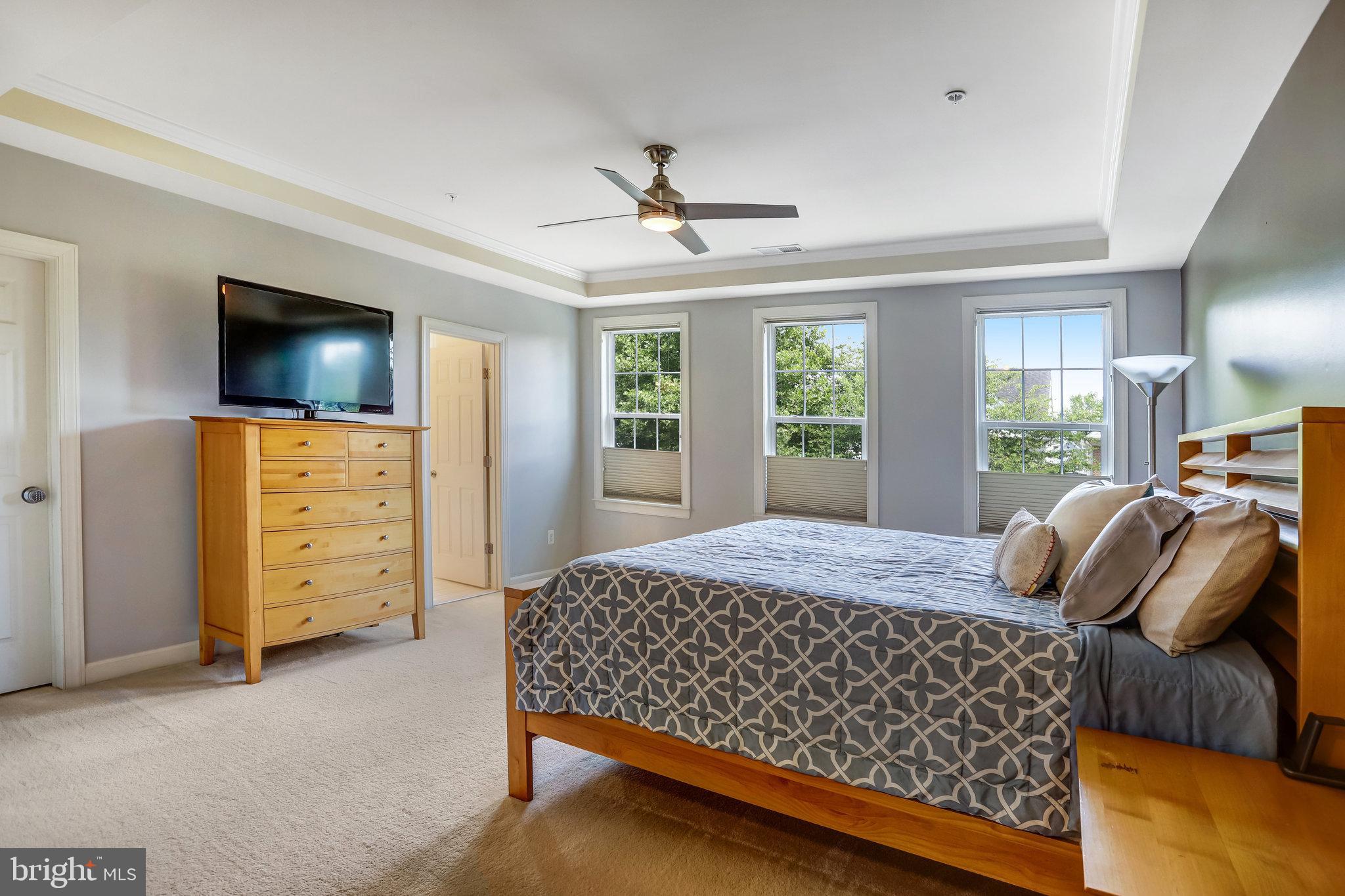 QUINCE ORCHARD PARK - Residential