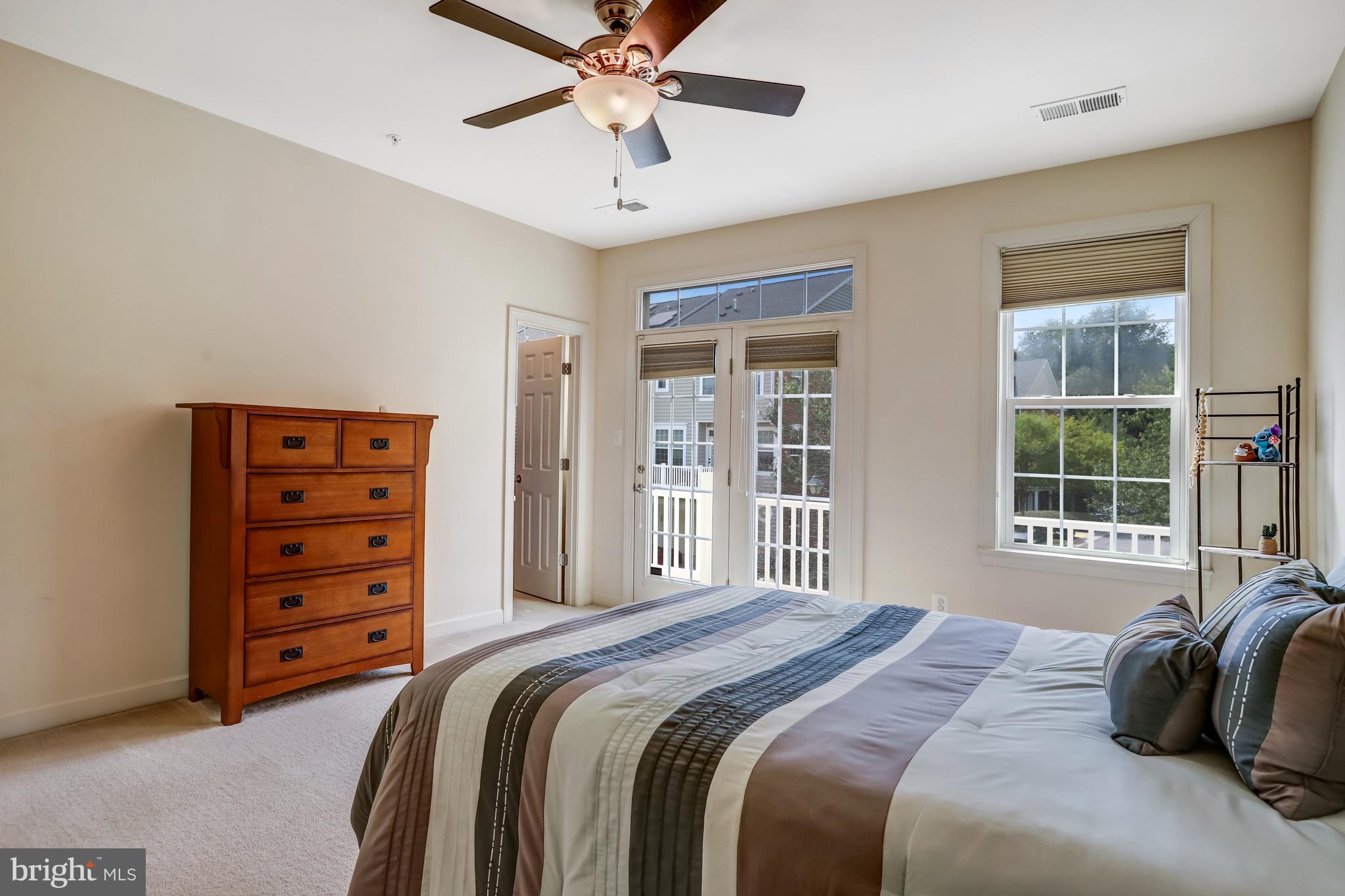 QUINCE ORCHARD PARK - Residential