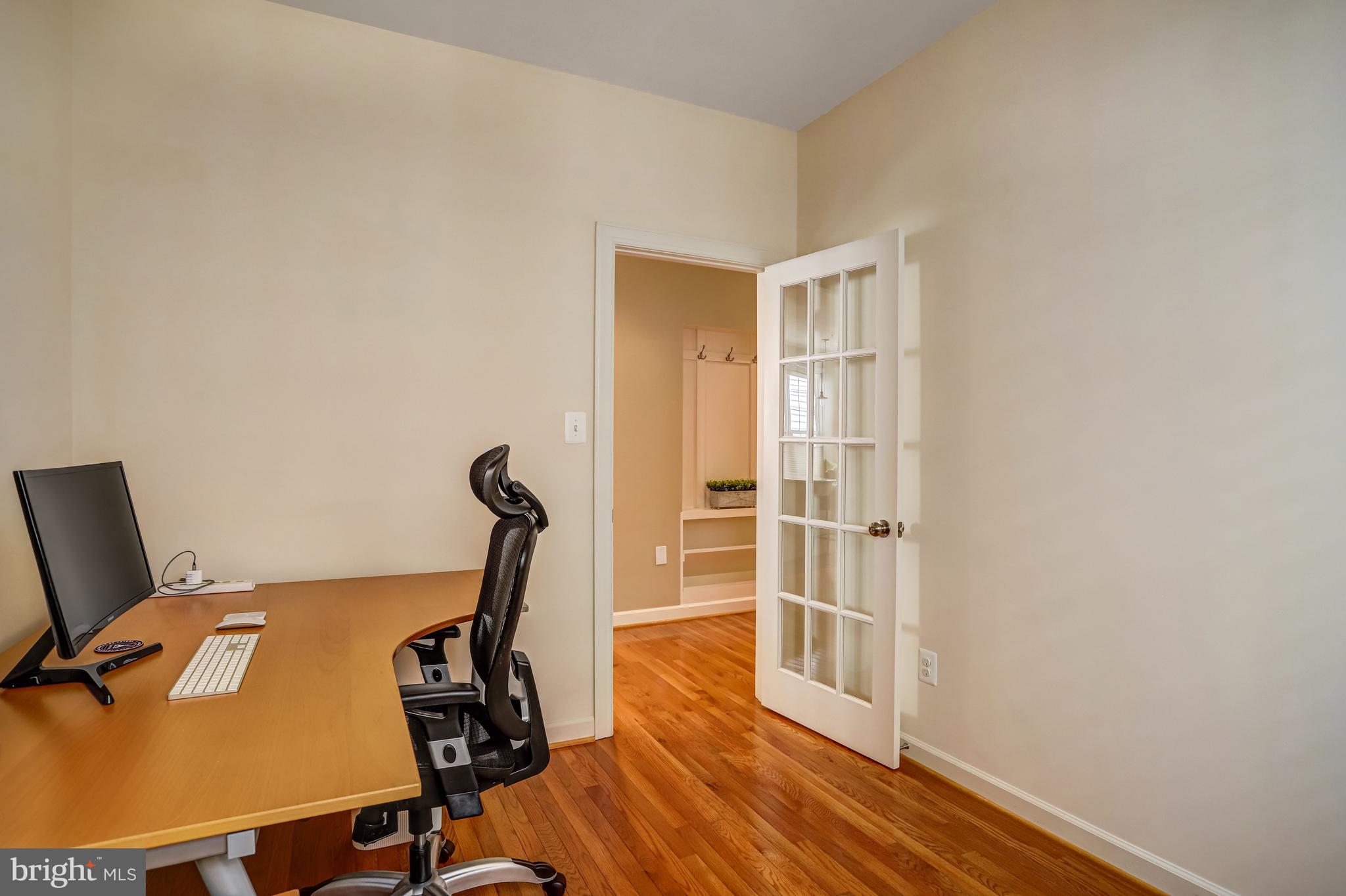 QUINCE ORCHARD PARK - Residential