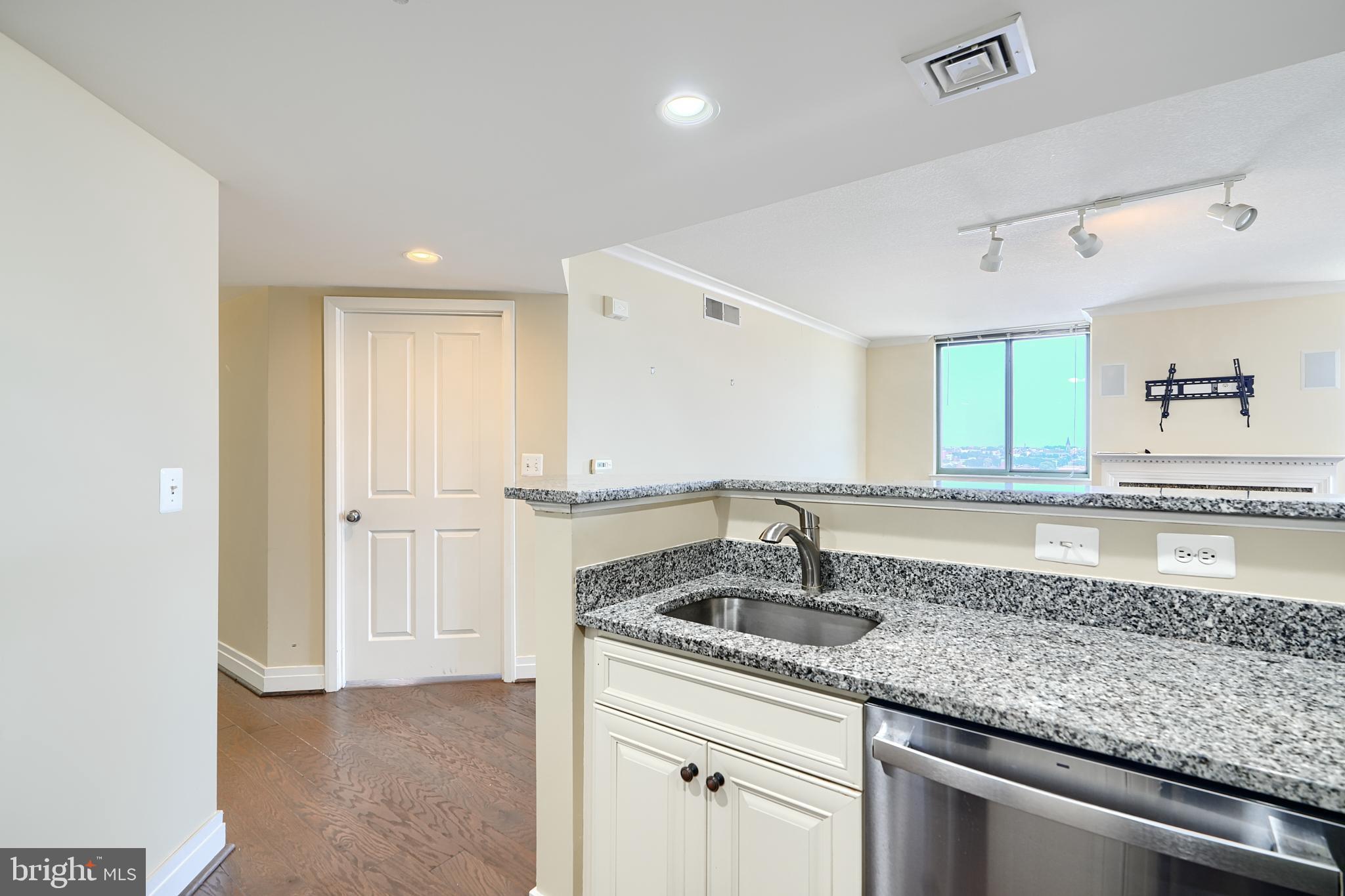 INNER HARBOR - Residential