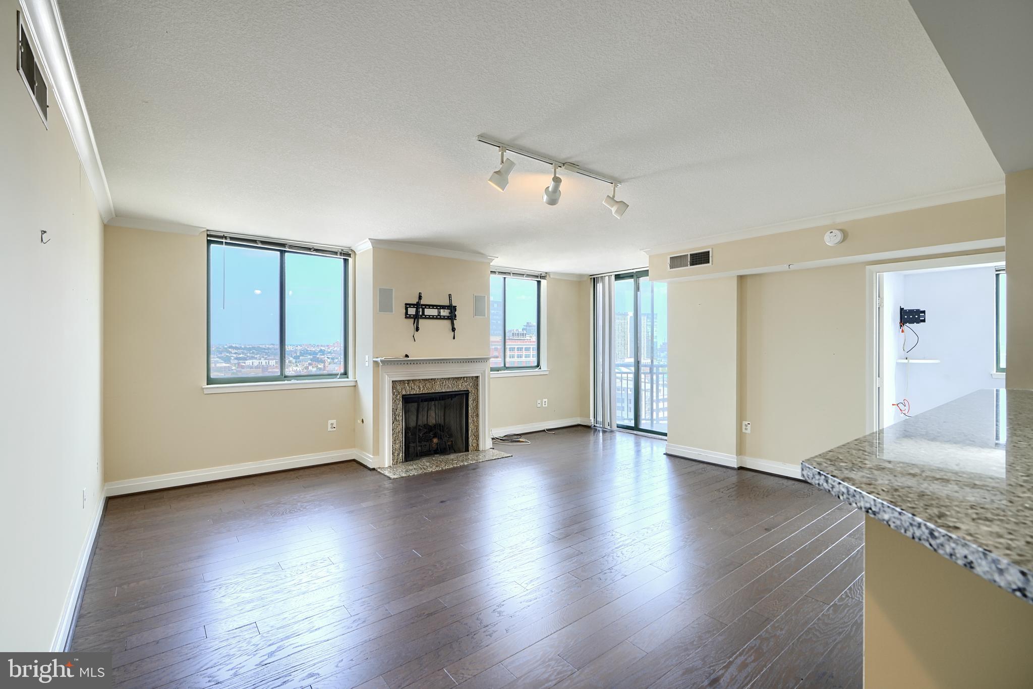 INNER HARBOR - Residential