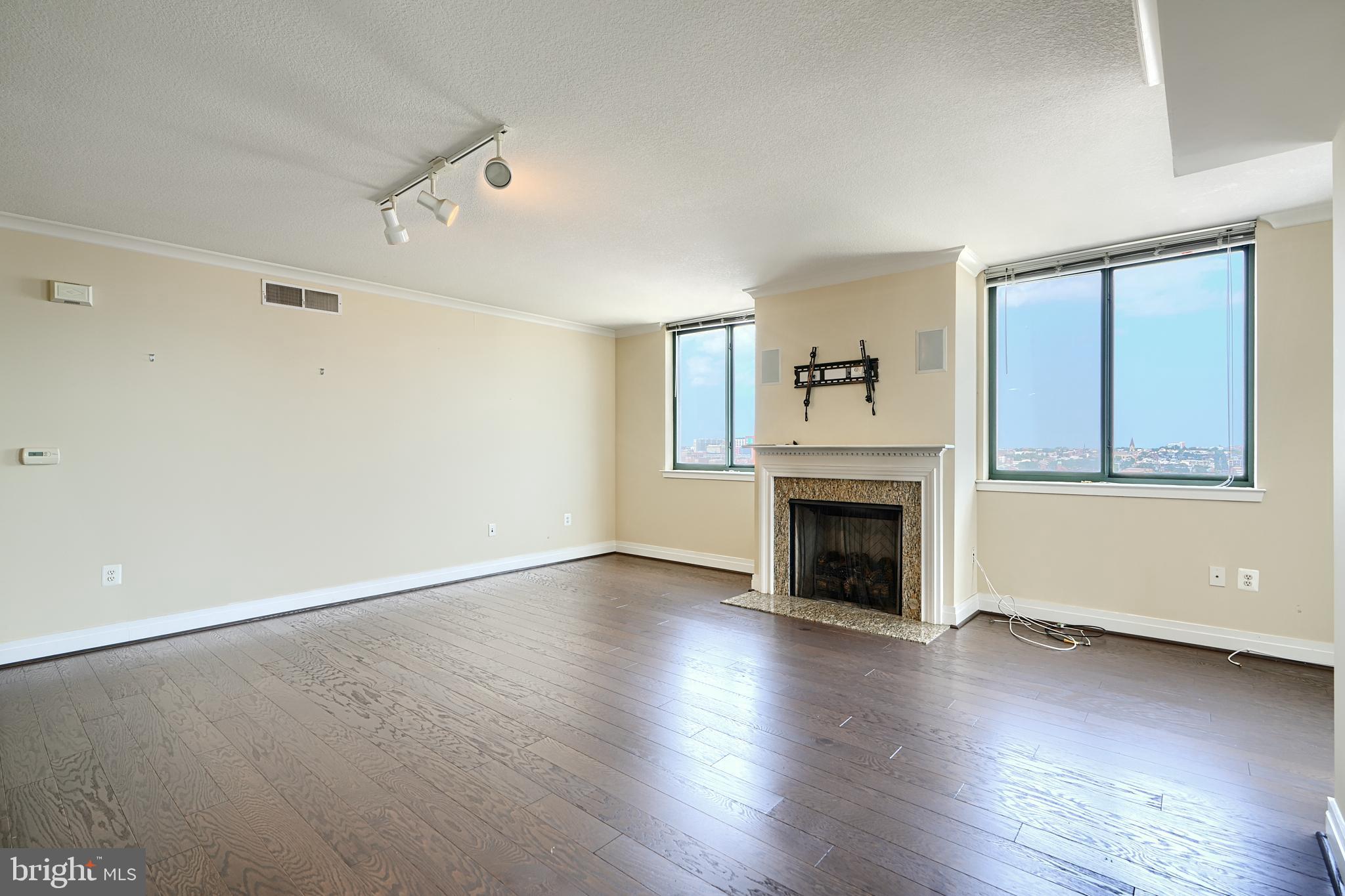 INNER HARBOR - Residential