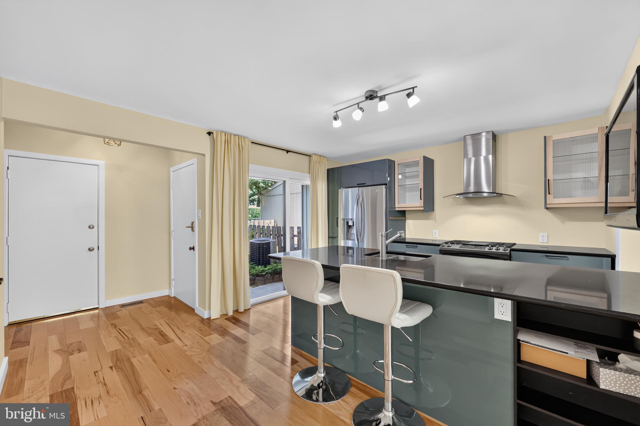 1601 SENECA RUN