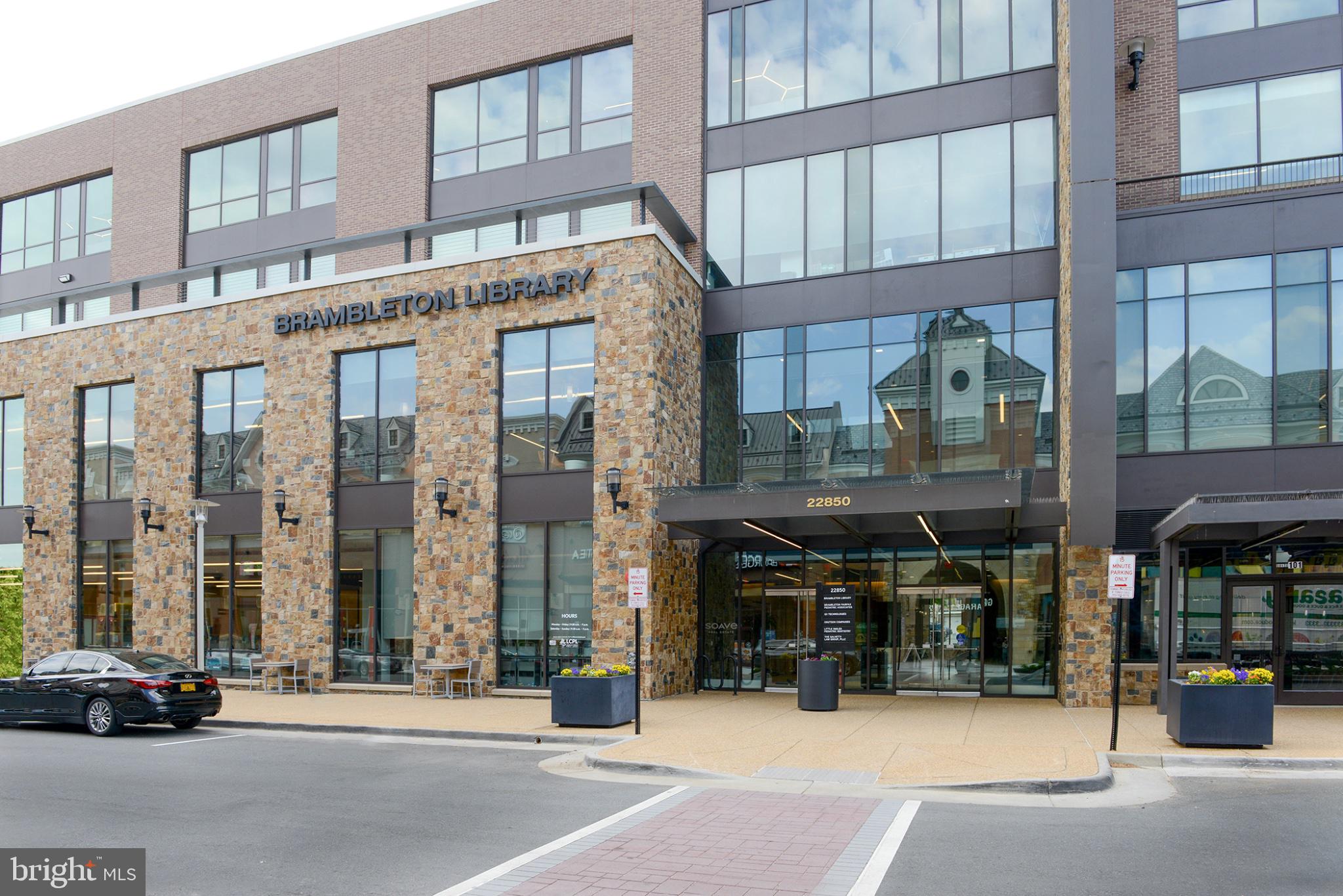 THE BROWNSTONES AT BRAMBLETON - Residential