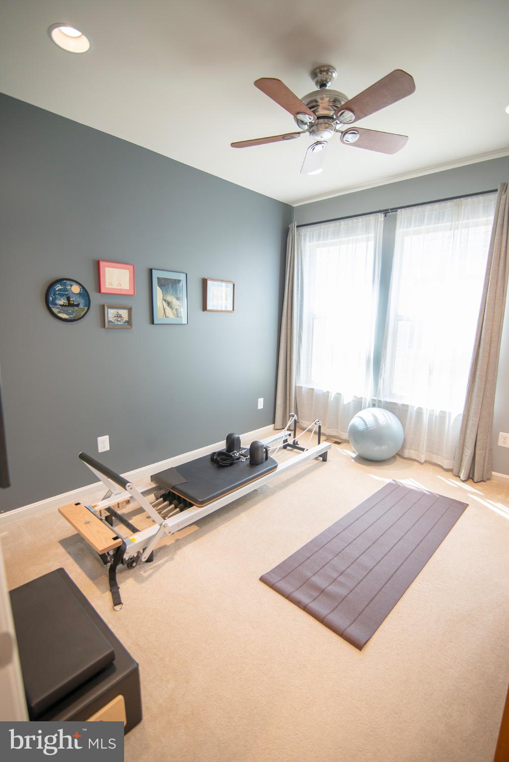 THE BROWNSTONES AT BRAMBLETON - Residential