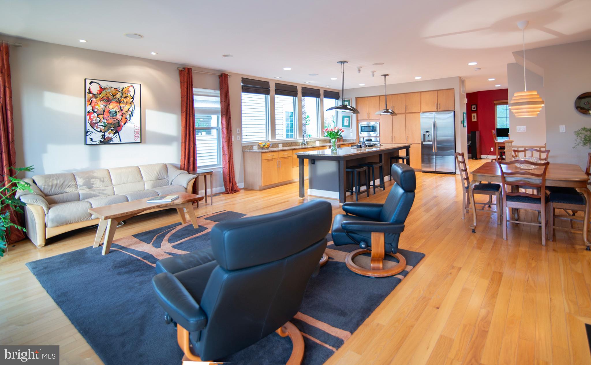 THE BROWNSTONES AT BRAMBLETON - Residential