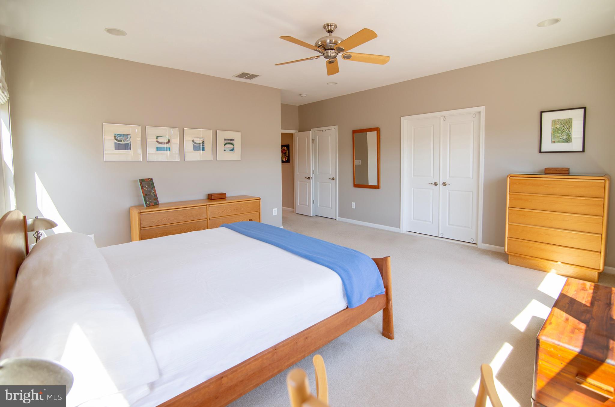 THE BROWNSTONES AT BRAMBLETON - Residential