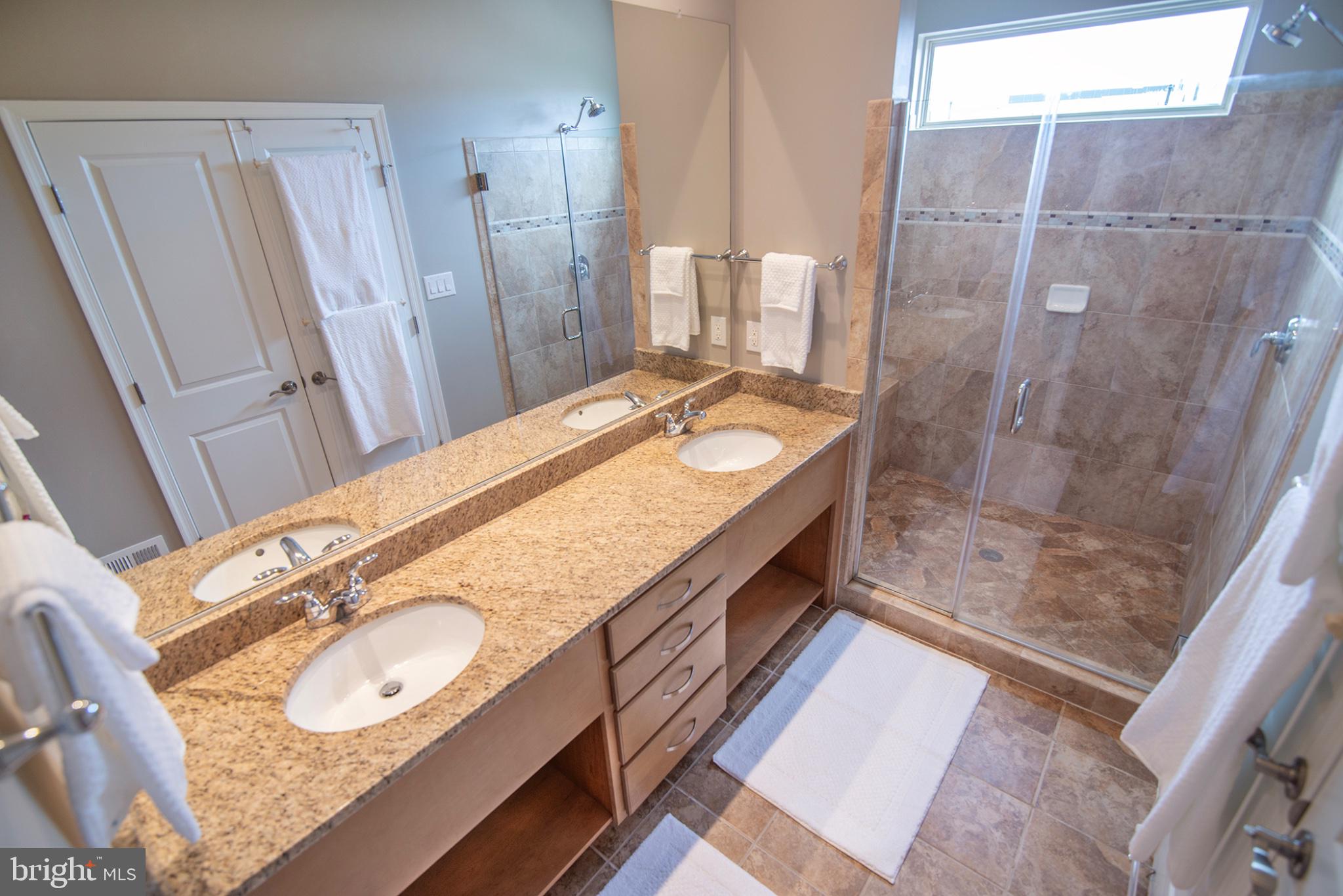 THE BROWNSTONES AT BRAMBLETON - Residential