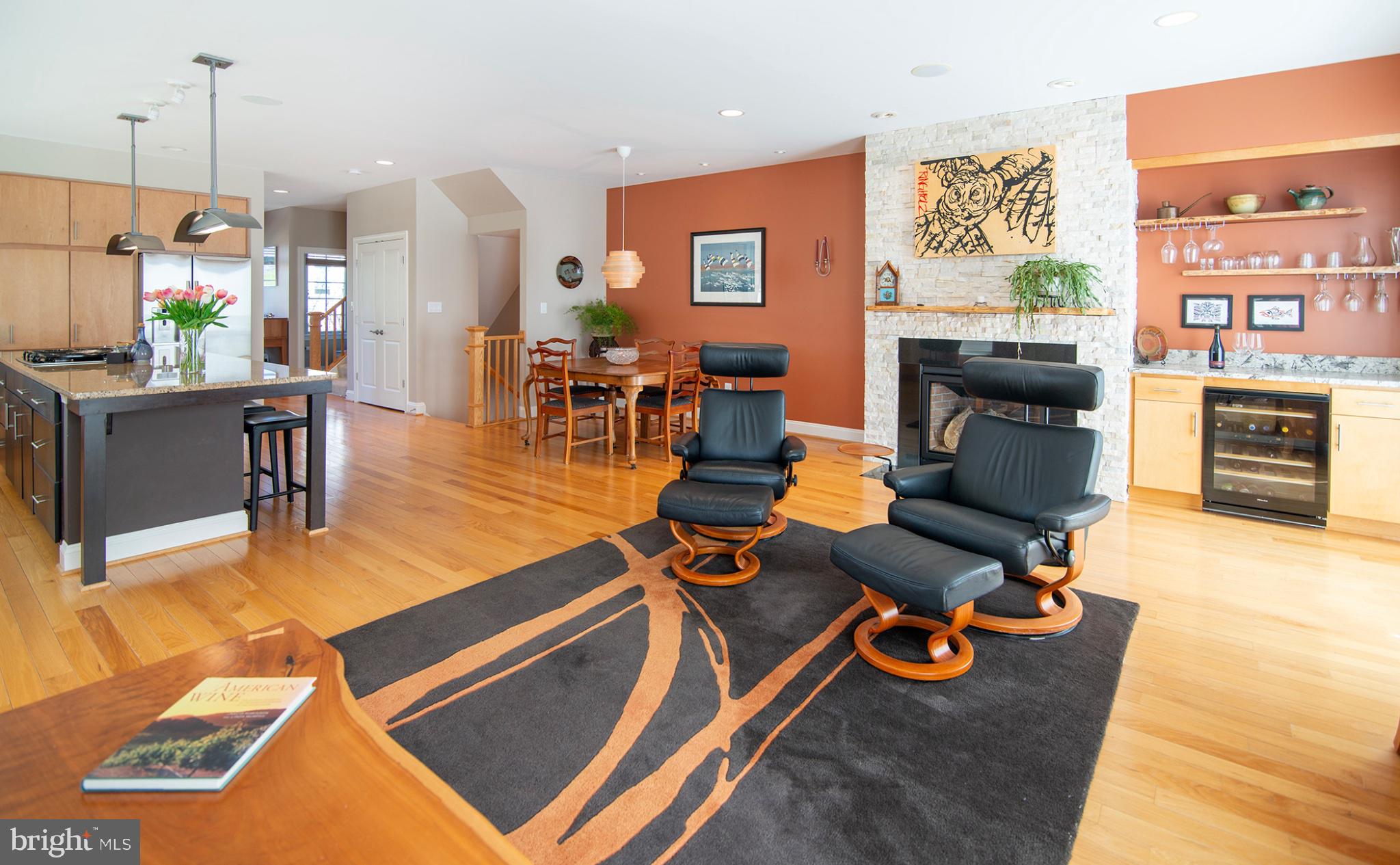 THE BROWNSTONES AT BRAMBLETON - Residential