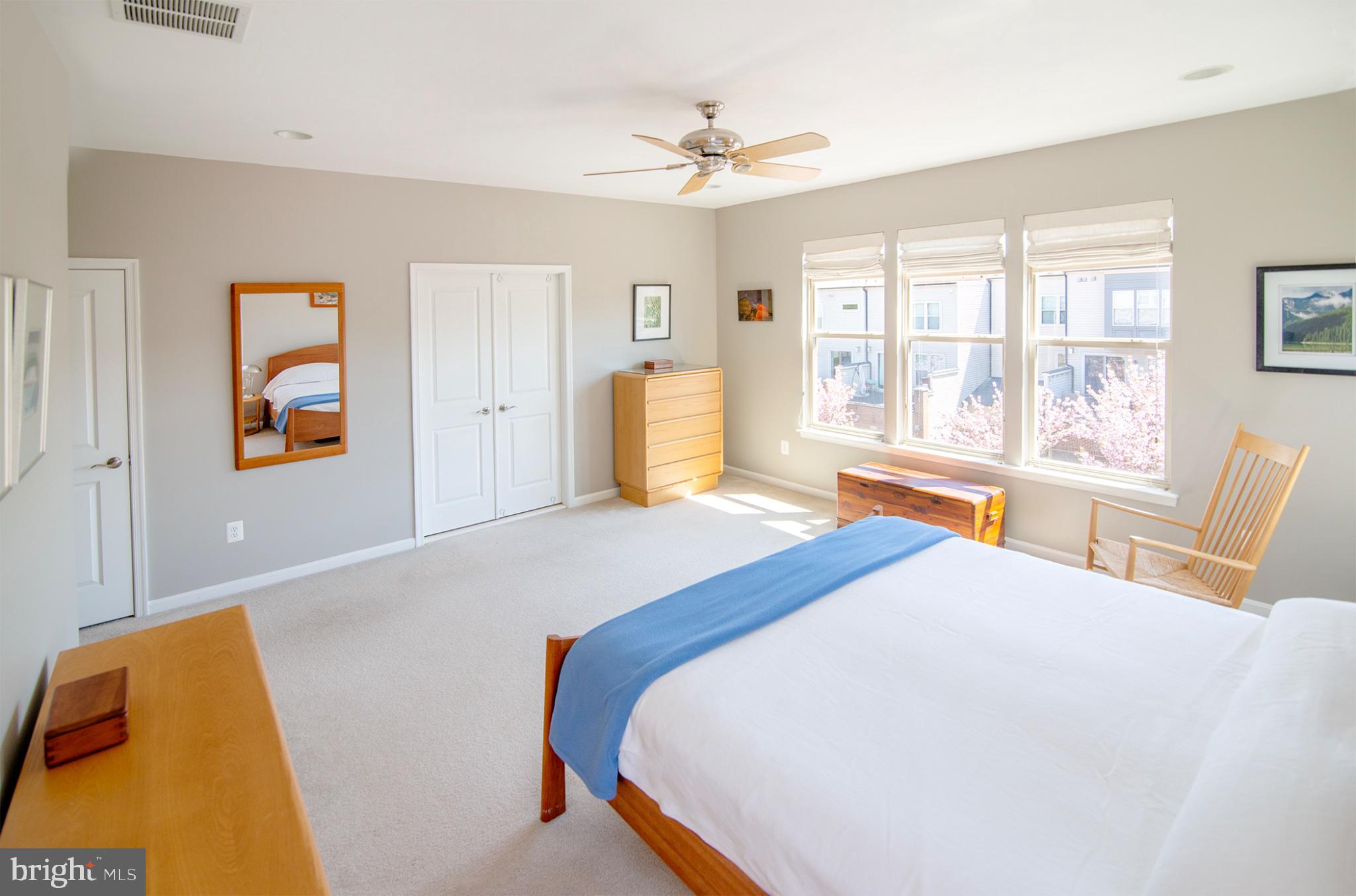 THE BROWNSTONES AT BRAMBLETON - Residential