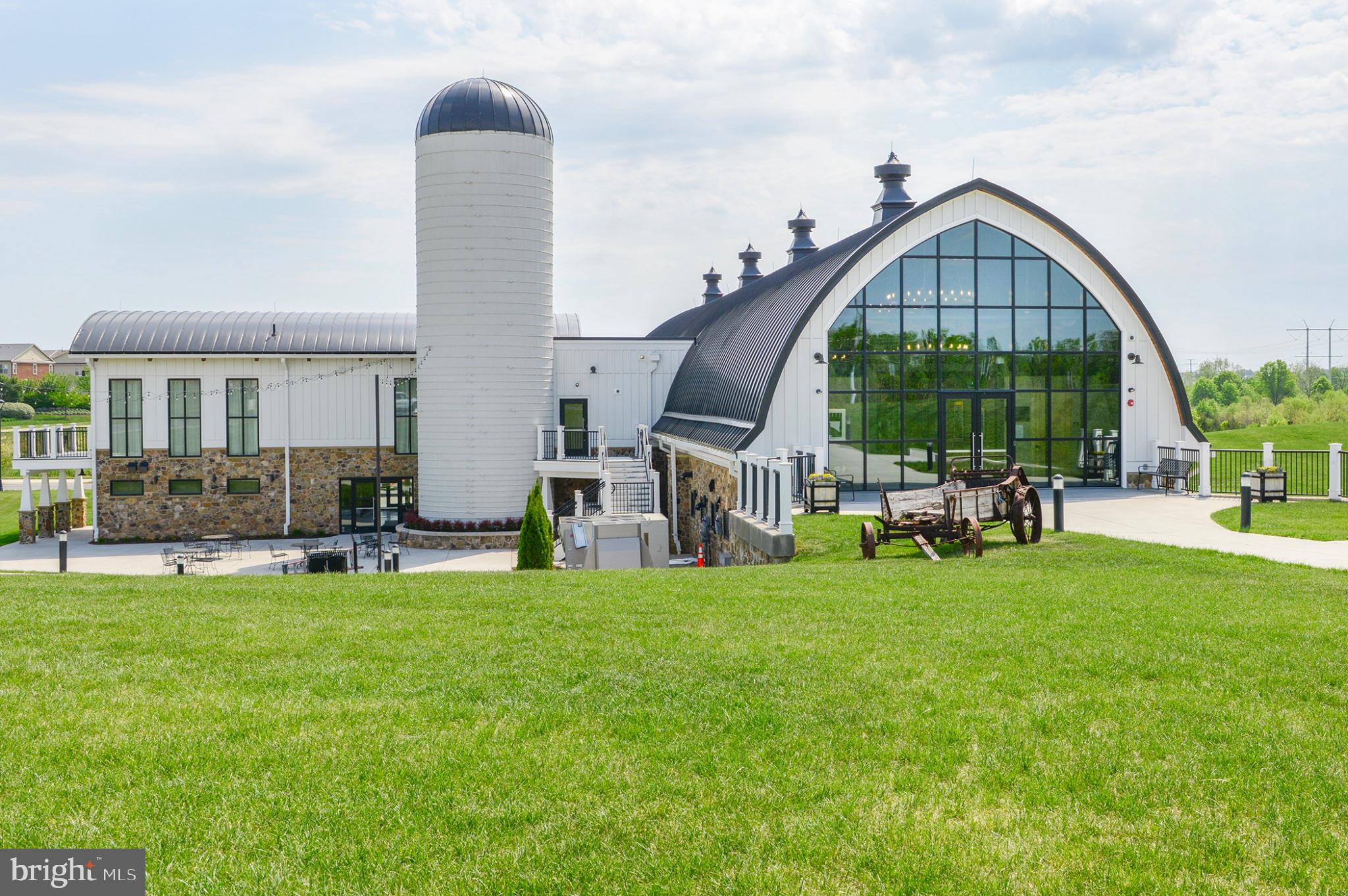 THE BROWNSTONES AT BRAMBLETON - Residential