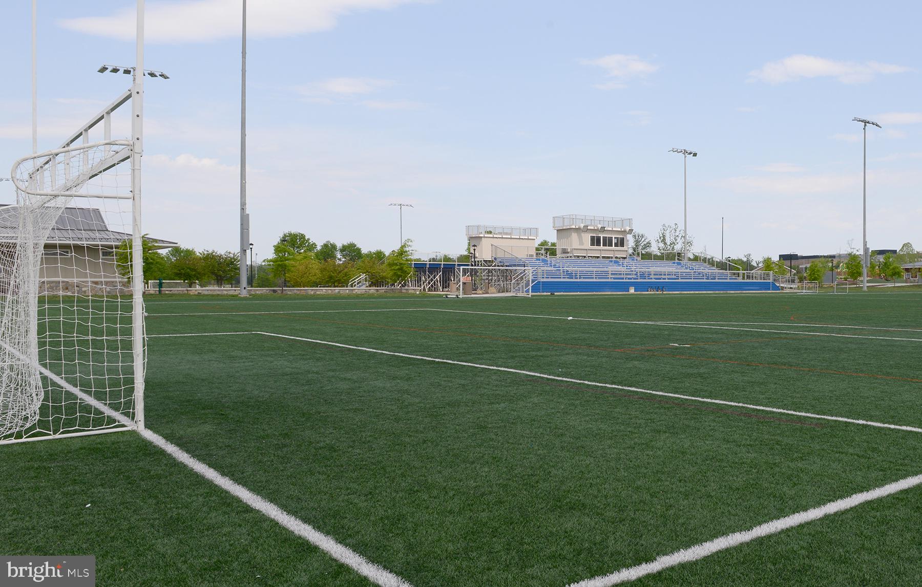 THE BROWNSTONES AT BRAMBLETON - Residential