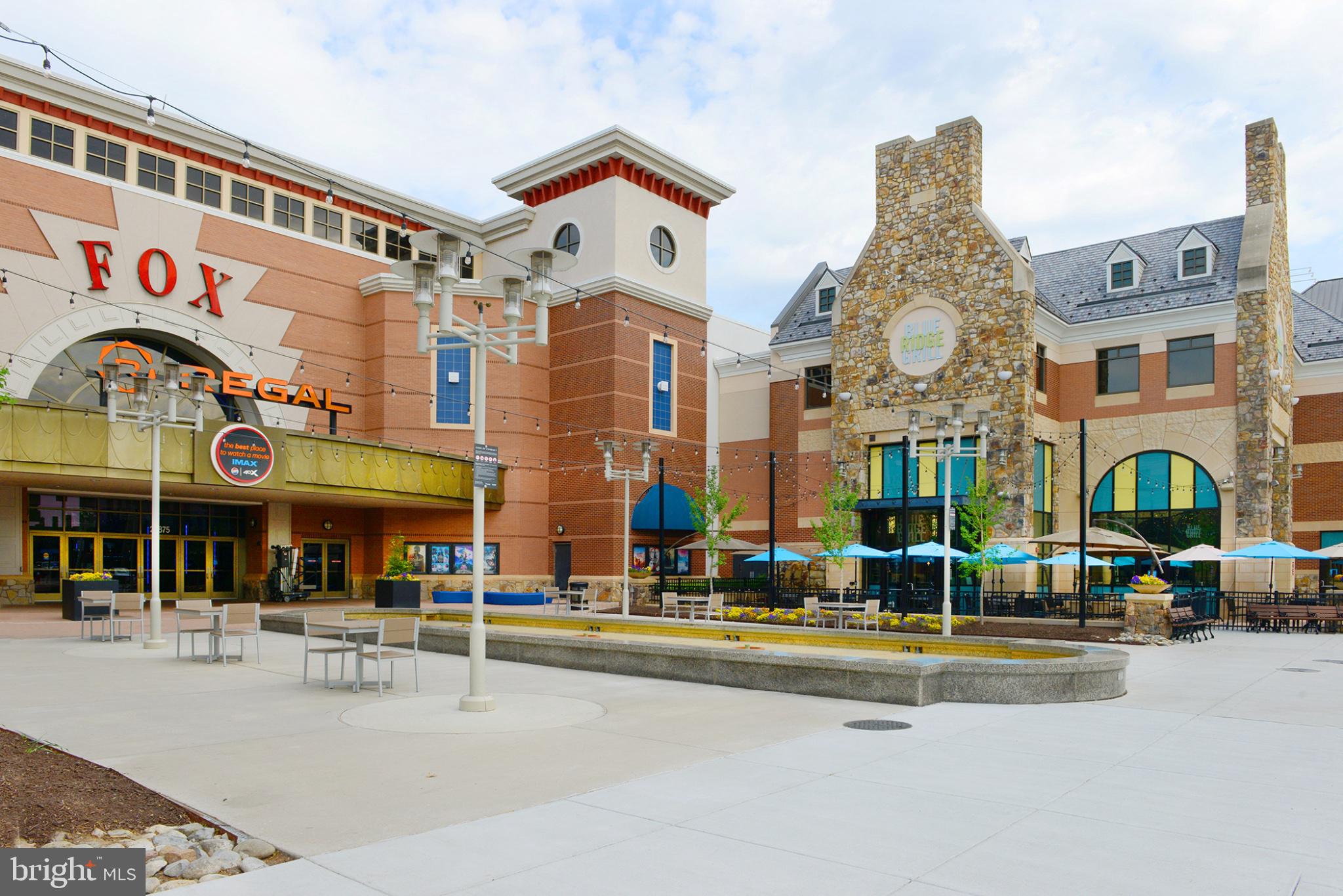 THE BROWNSTONES AT BRAMBLETON - Residential