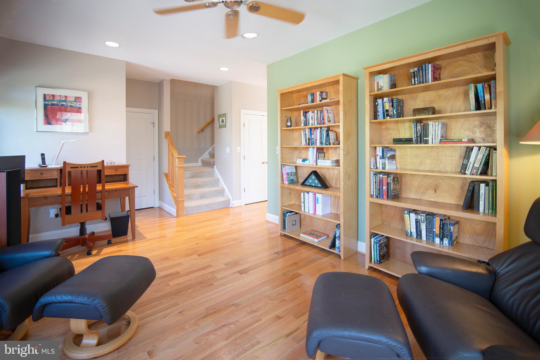 THE BROWNSTONES AT BRAMBLETON - Residential