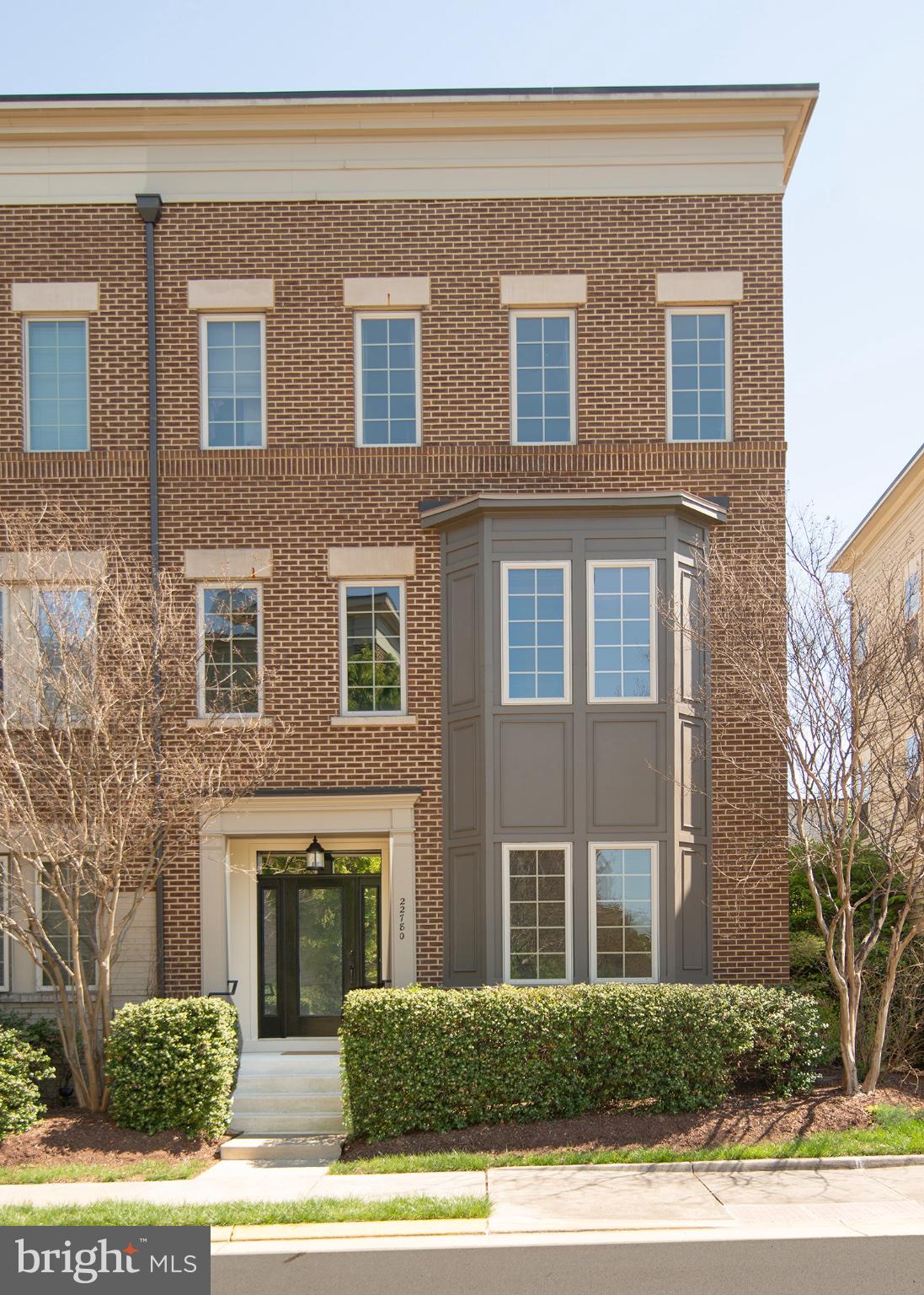 22780 SAGAMORE SQUARE