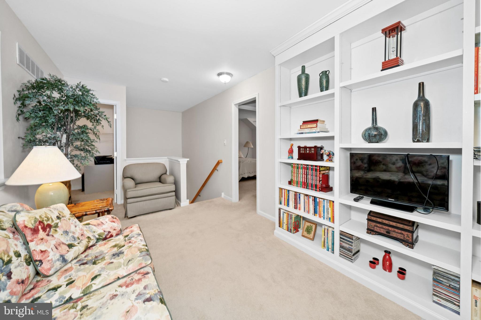 CLOUTIER COURT - Residential