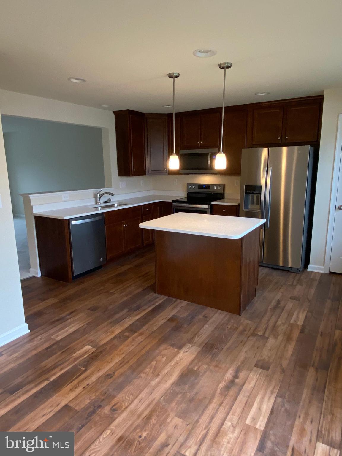 STONEBROOK VILLAGE - Residential