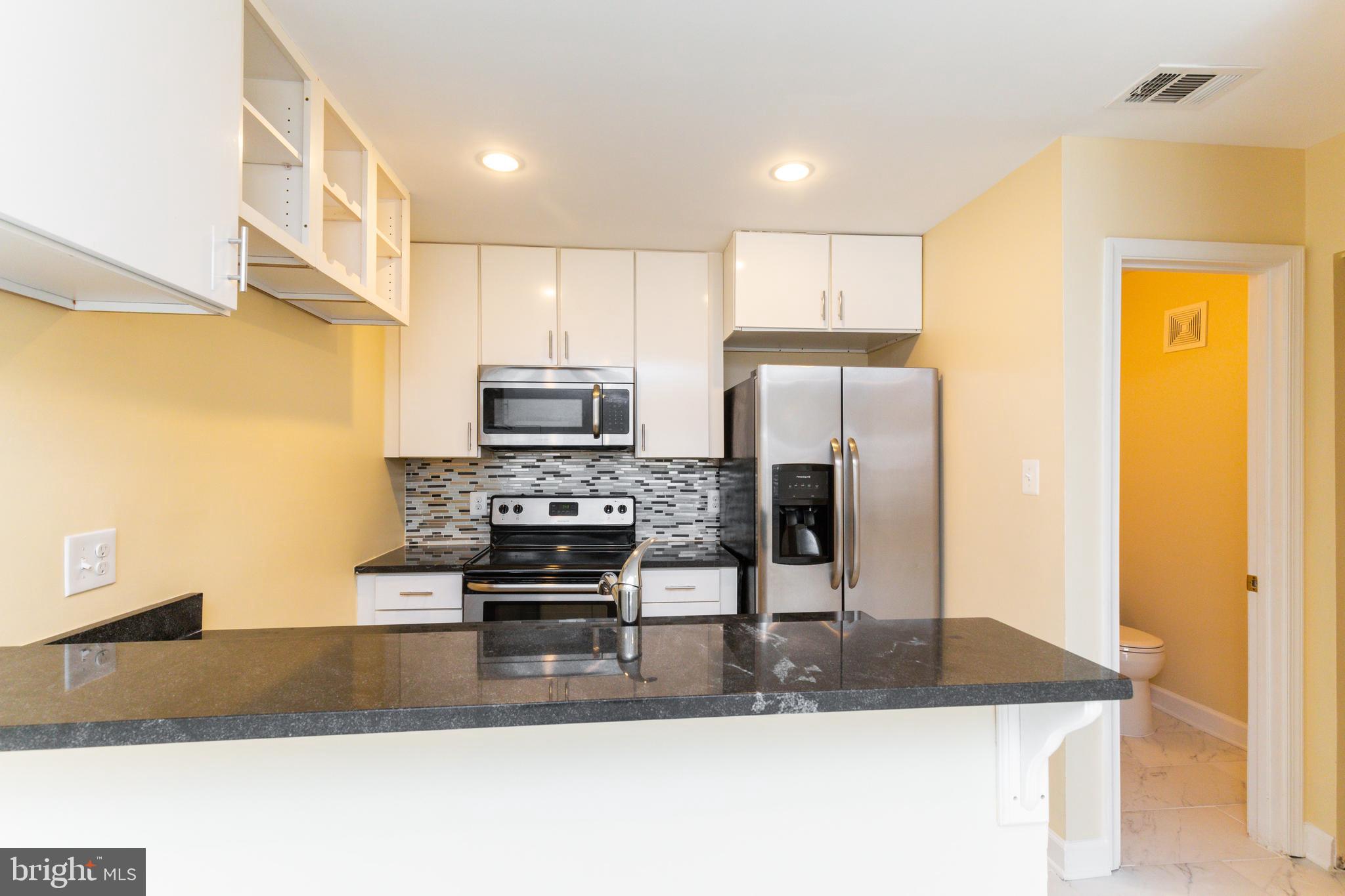 LAKE RIDGE - Residential Lease