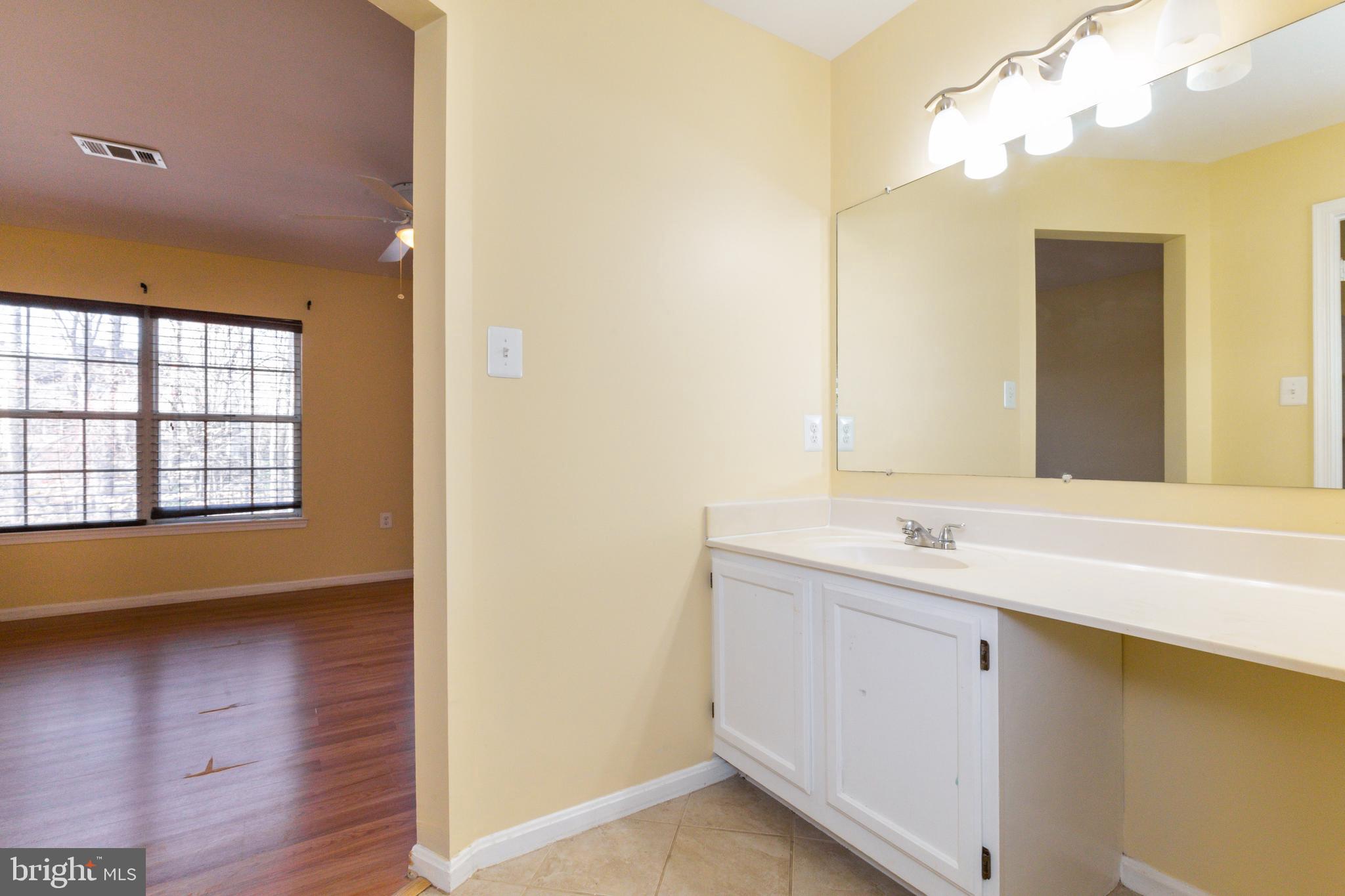 LAKE RIDGE - Residential Lease