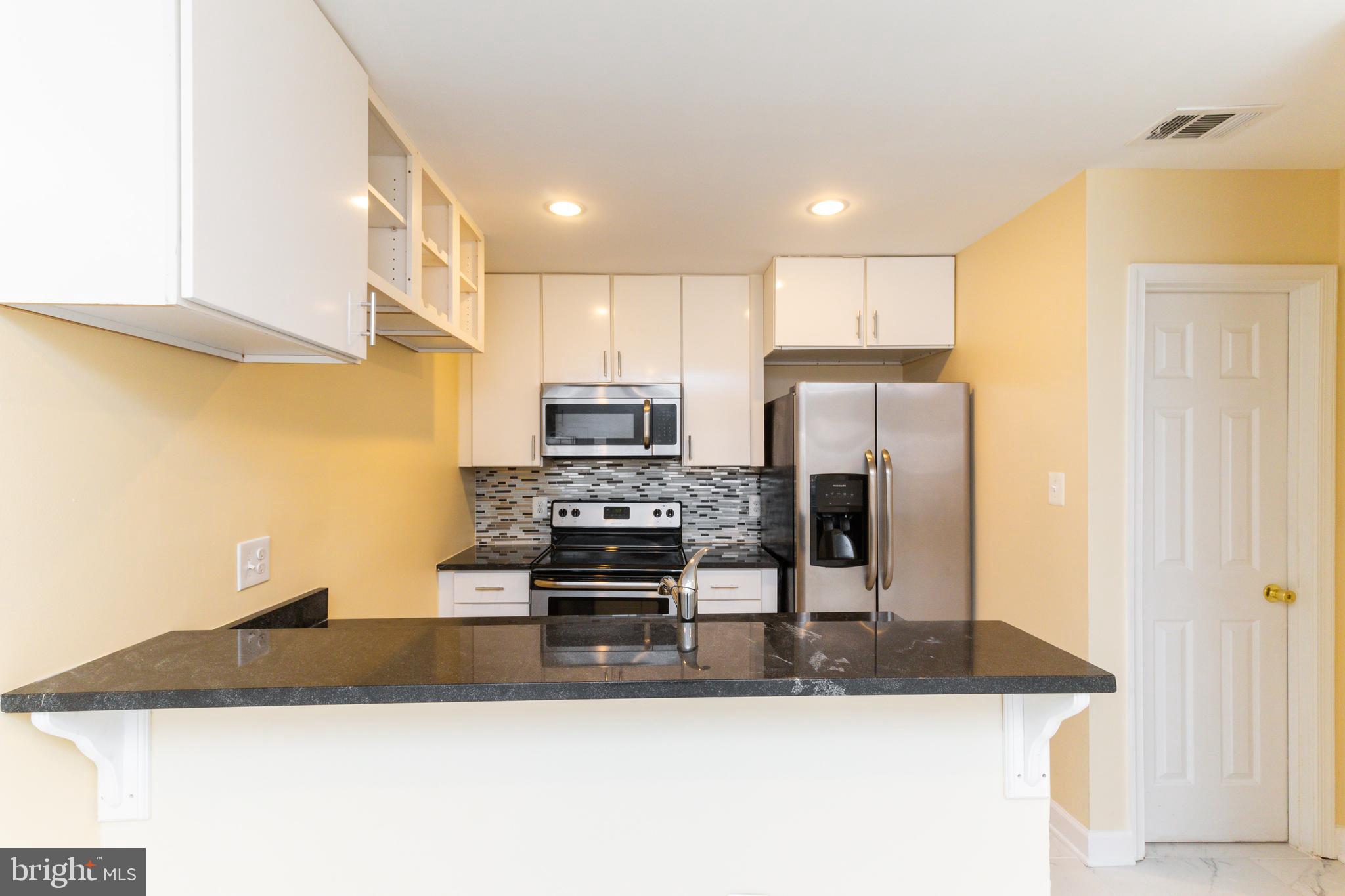 LAKE RIDGE - Residential Lease