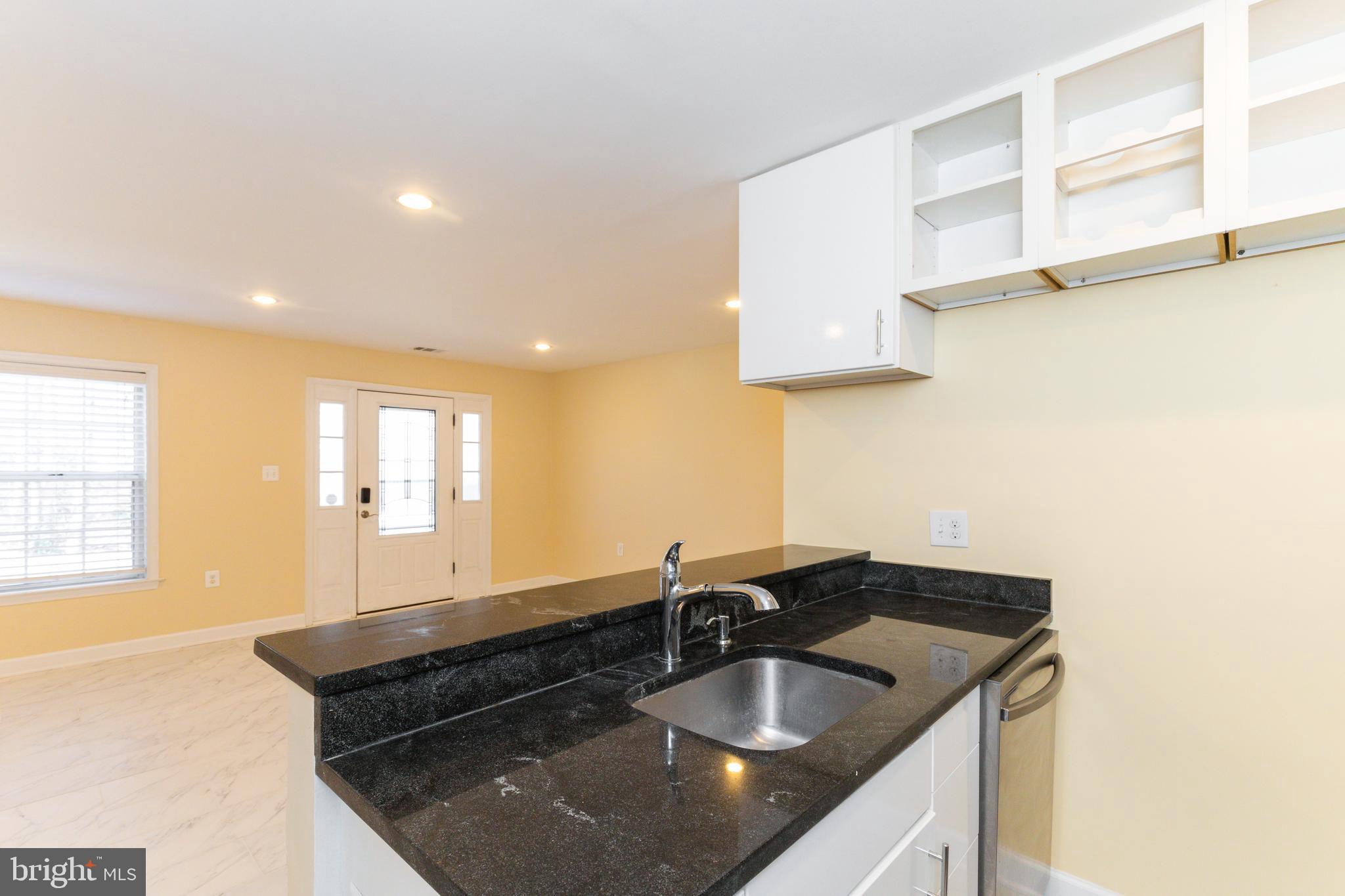 LAKE RIDGE - Residential Lease