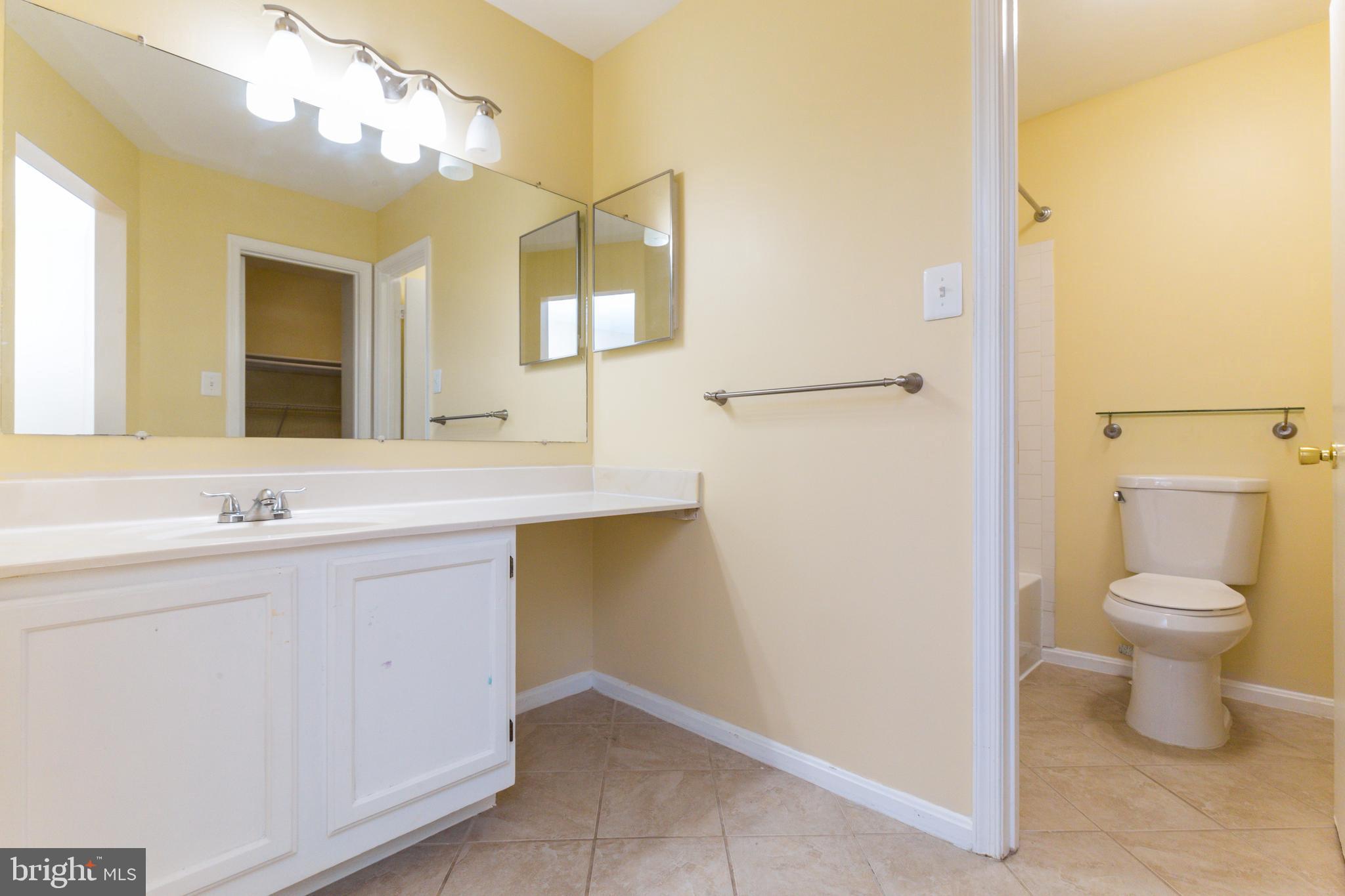 LAKE RIDGE - Residential Lease