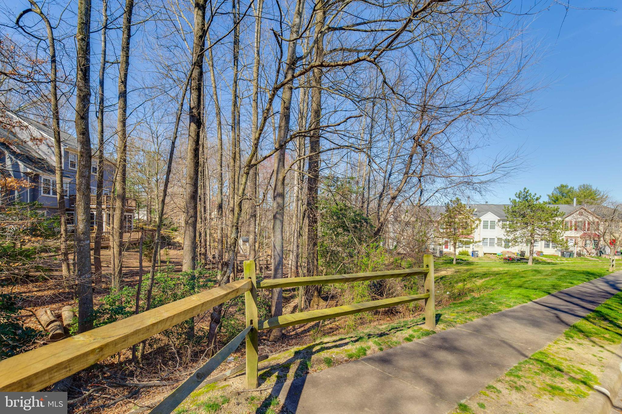 LAKE RIDGE - Residential Lease