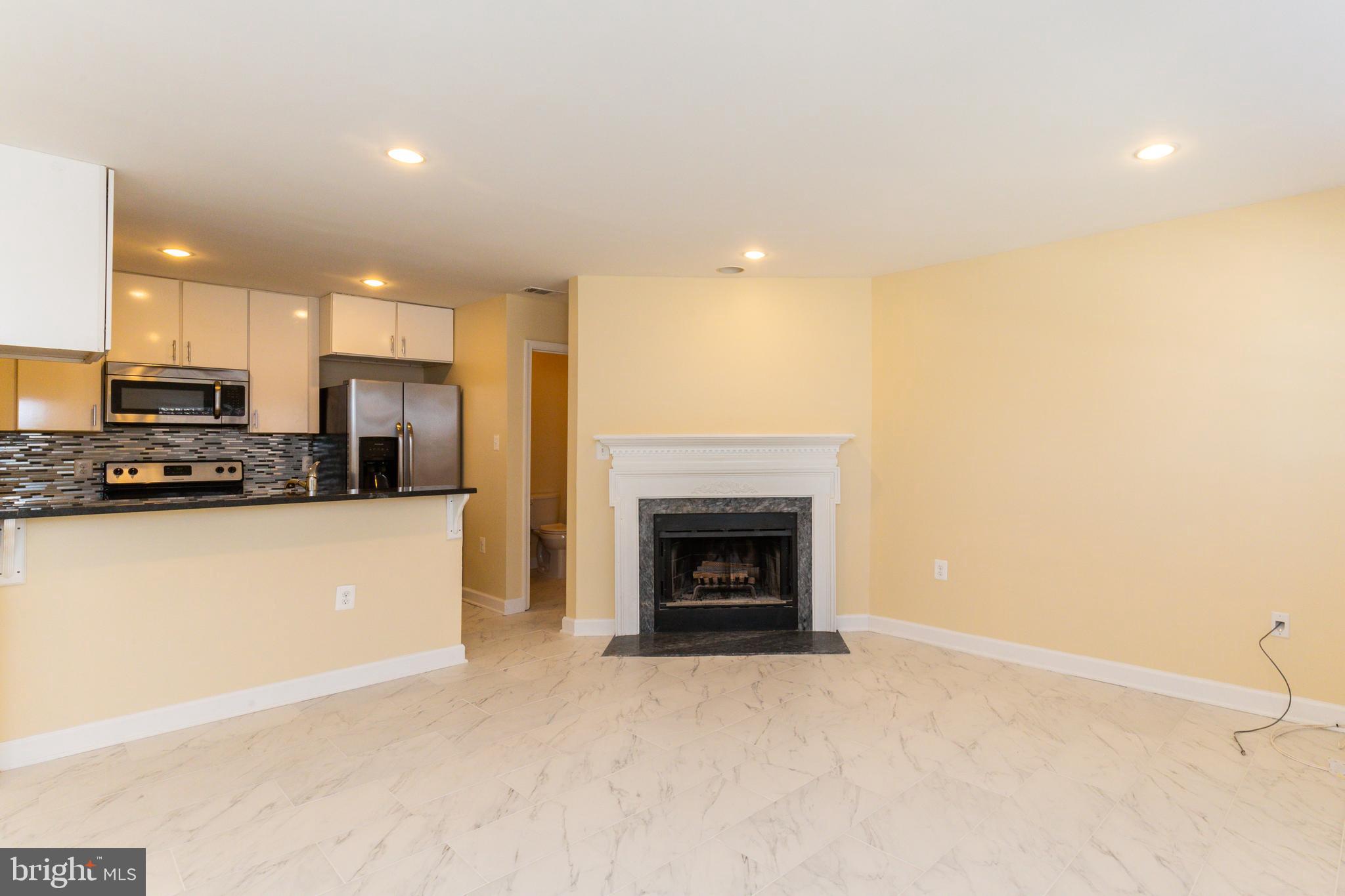 LAKE RIDGE - Residential Lease