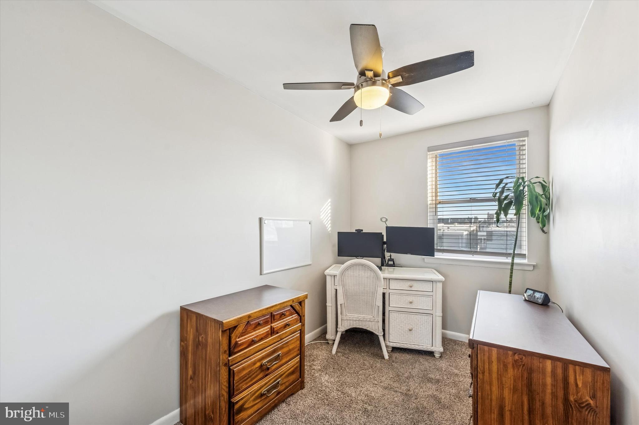 ROXBOROUGH - Residential